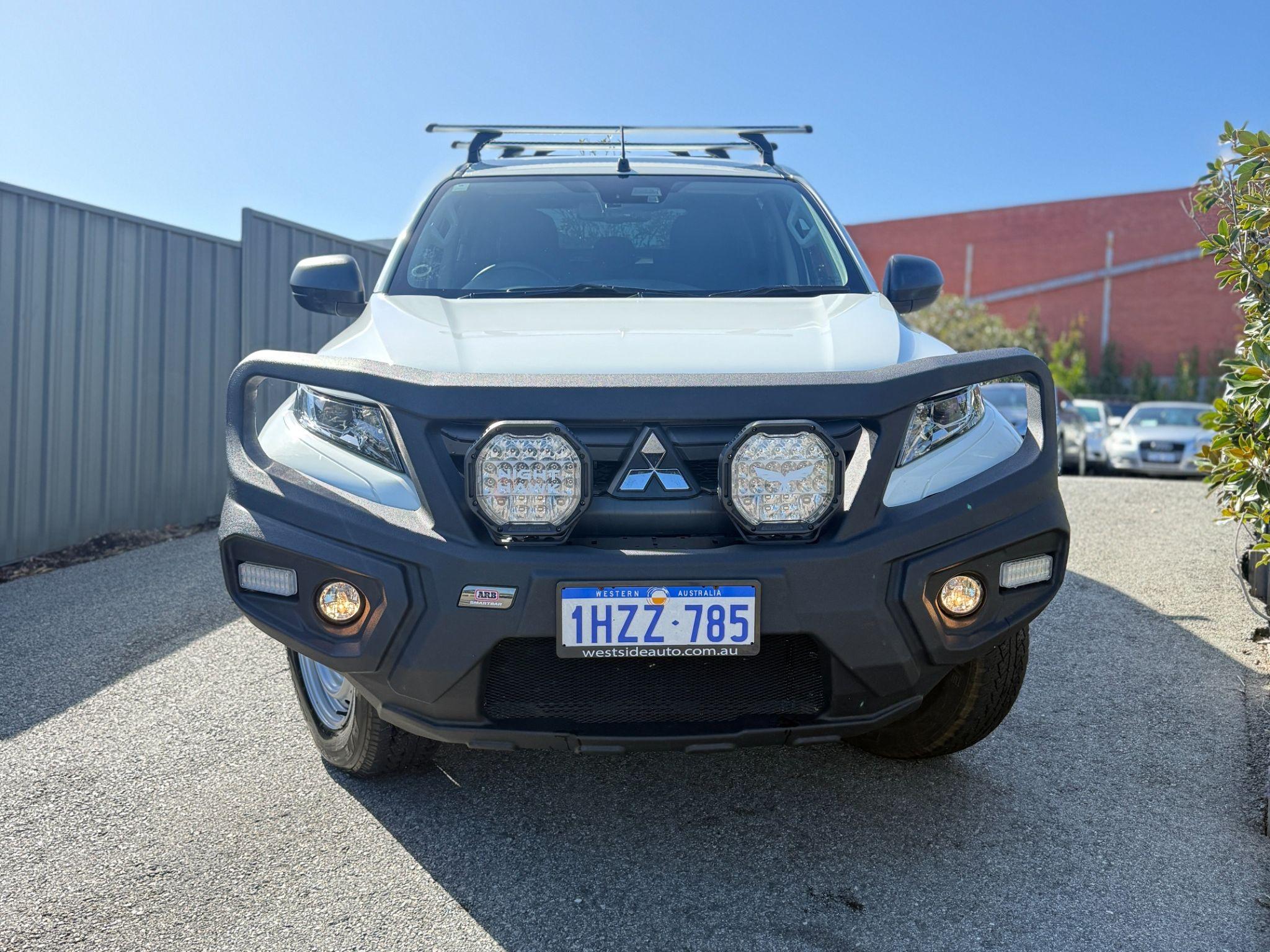 MITSUBISHI TRITON