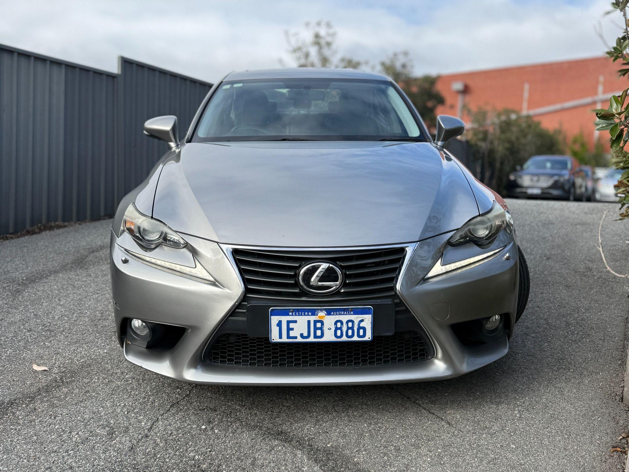 LEXUS IS250