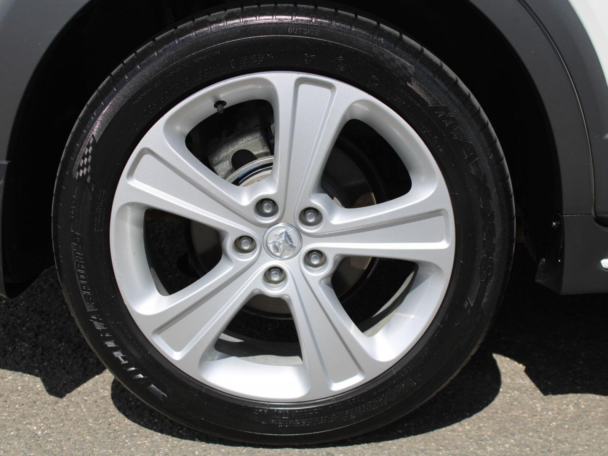 HOLDEN CAPTIVA