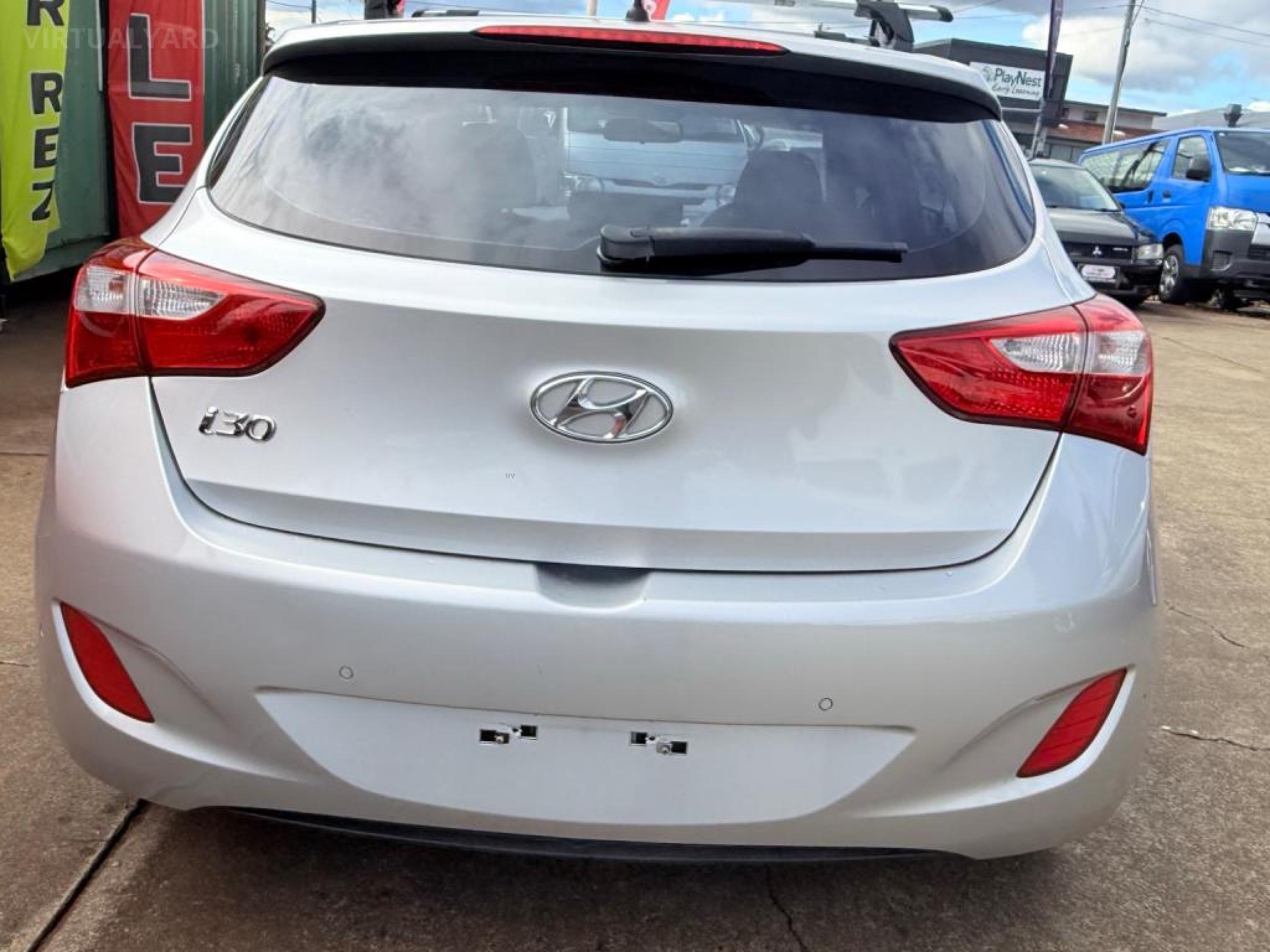 HYUNDAI i30