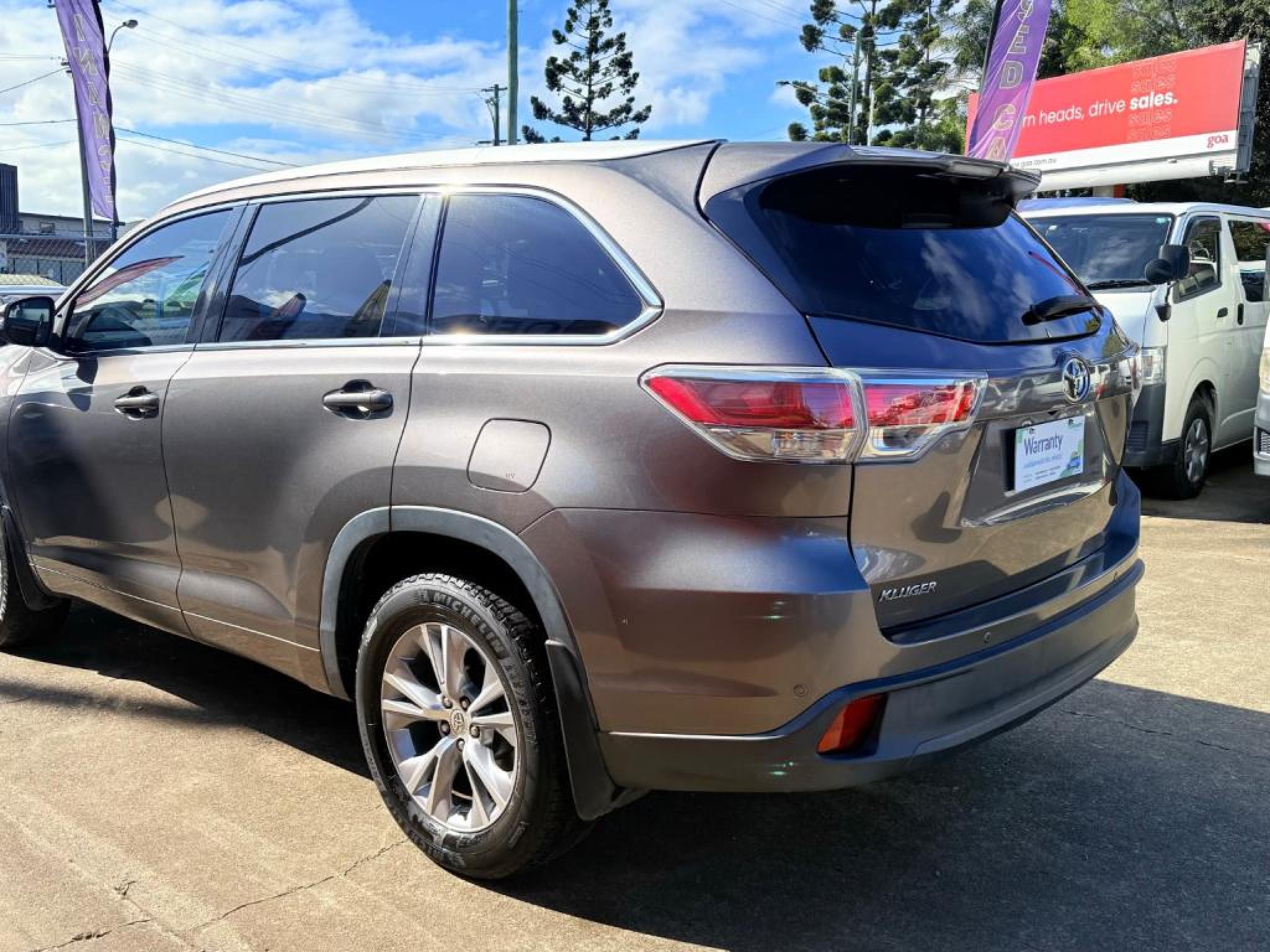 TOYOTA KLUGER