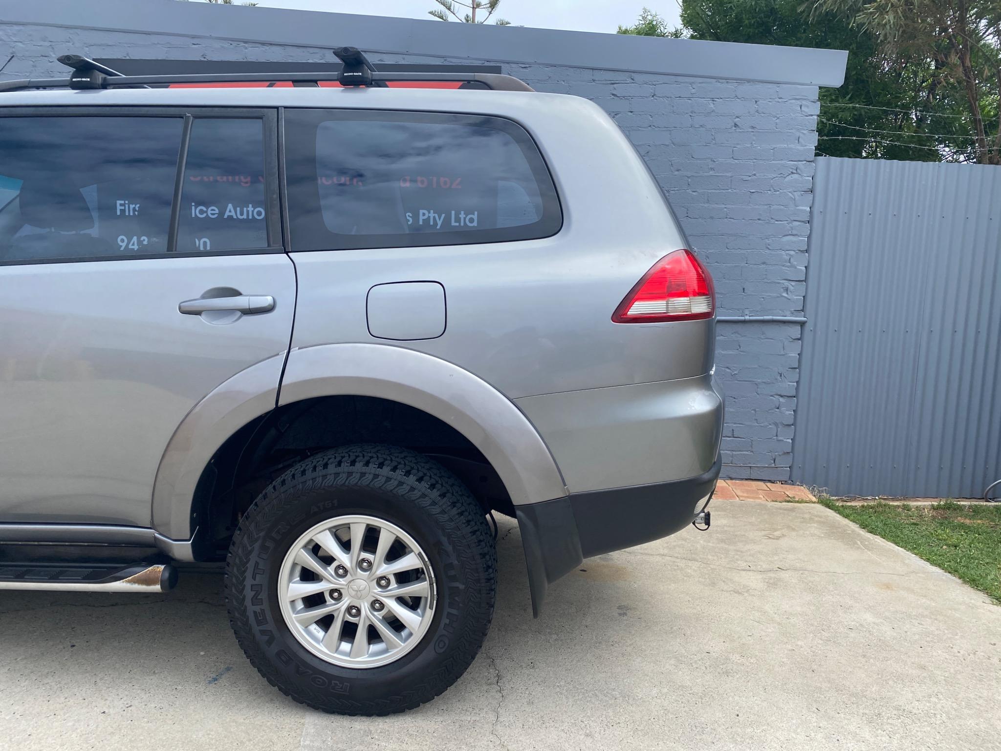 MITSUBISHI CHALLENGER