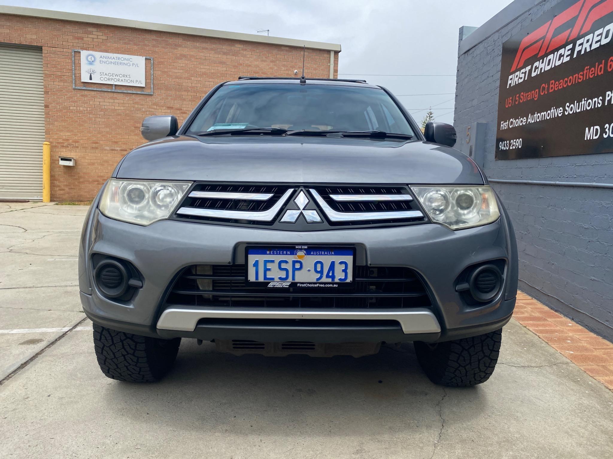 MITSUBISHI CHALLENGER