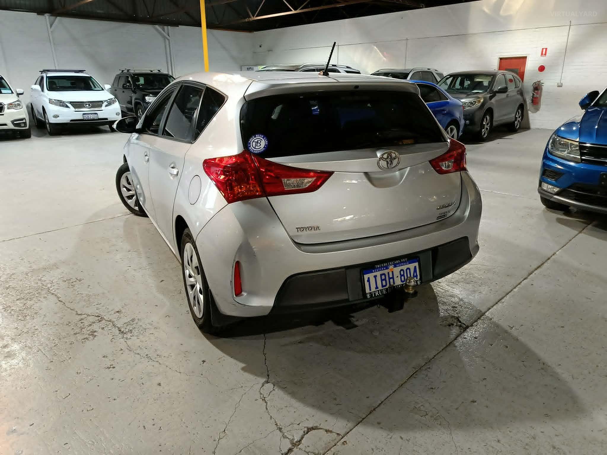 TOYOTA COROLLA