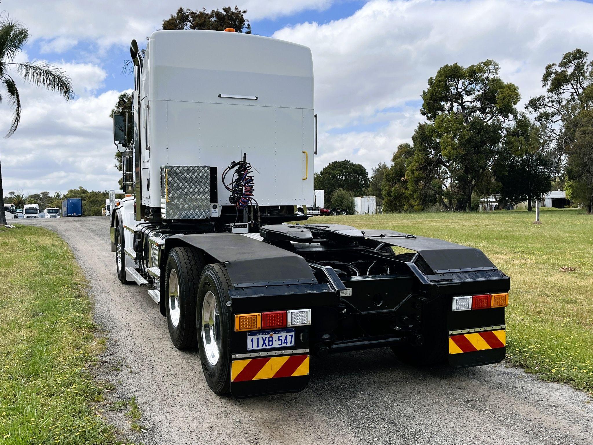 KENWORTH T659