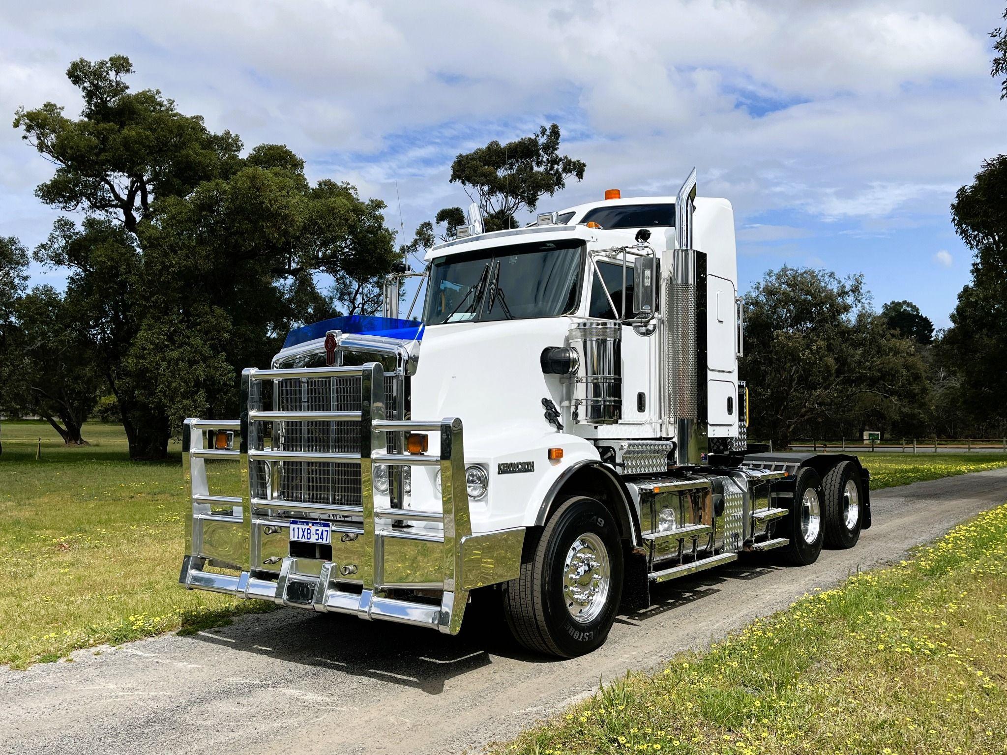 KENWORTH T659