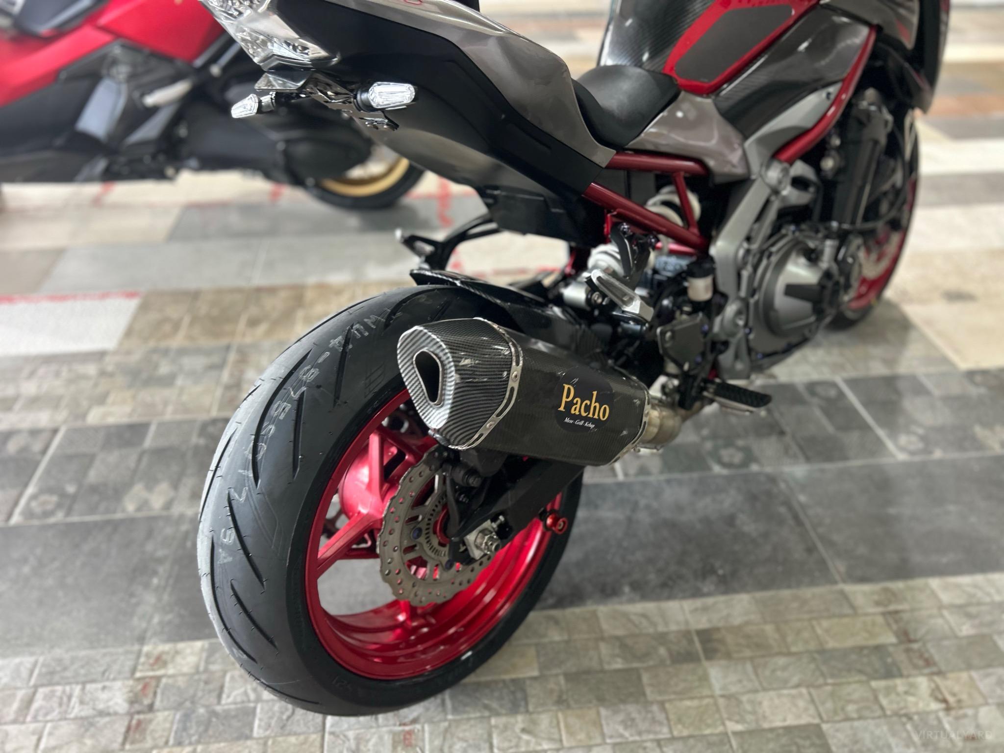 KAWASAKI Z900 SE ABS