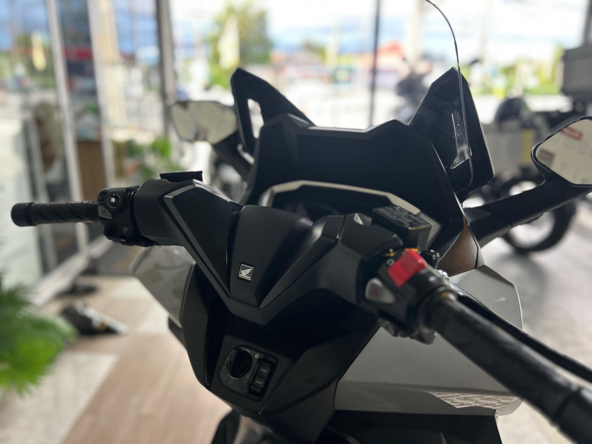HONDA CLICK 160  TRIKE