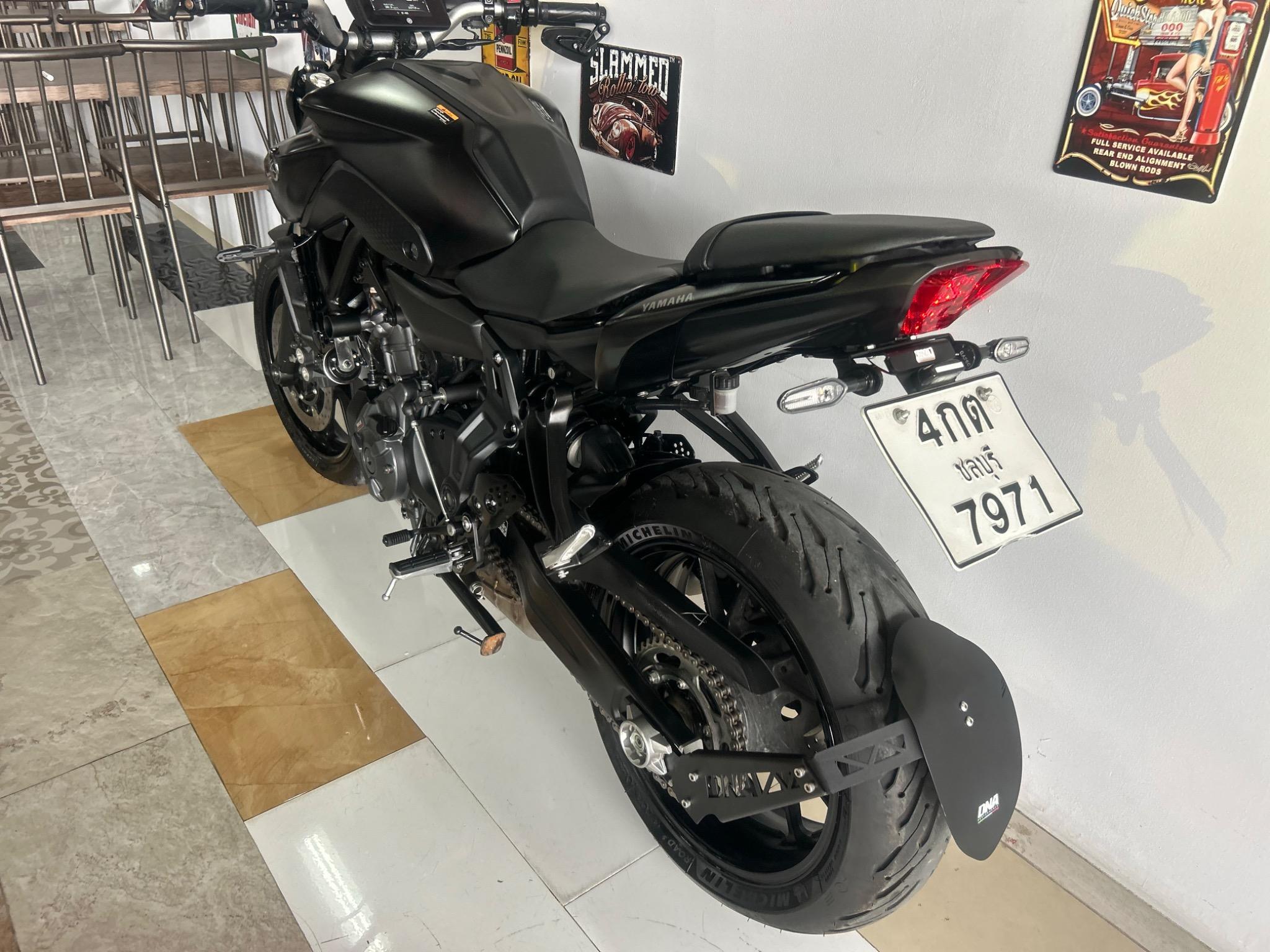 YAMAHA MT-07