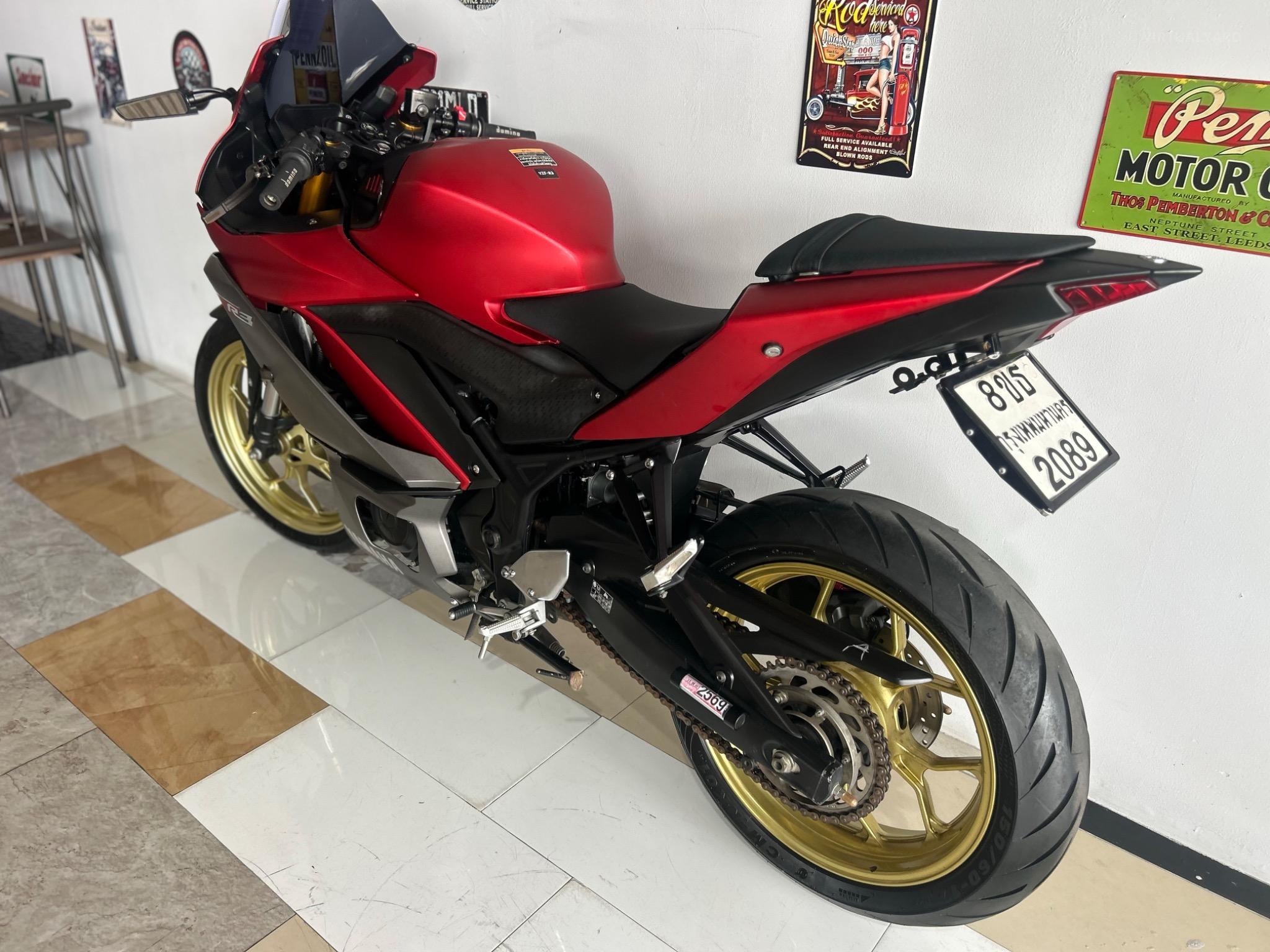 YAMAHA YZF-R3