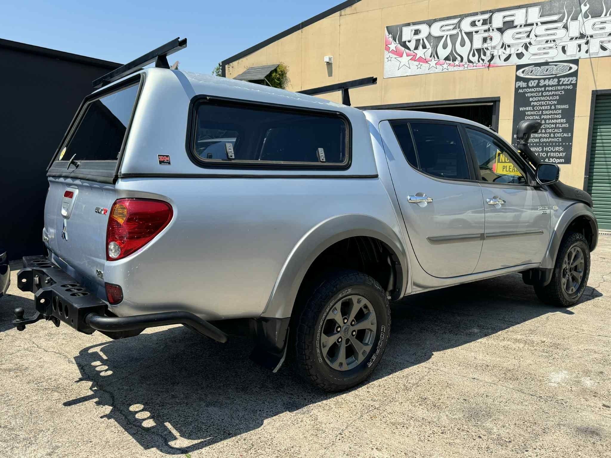 MITSUBISHI TRITON