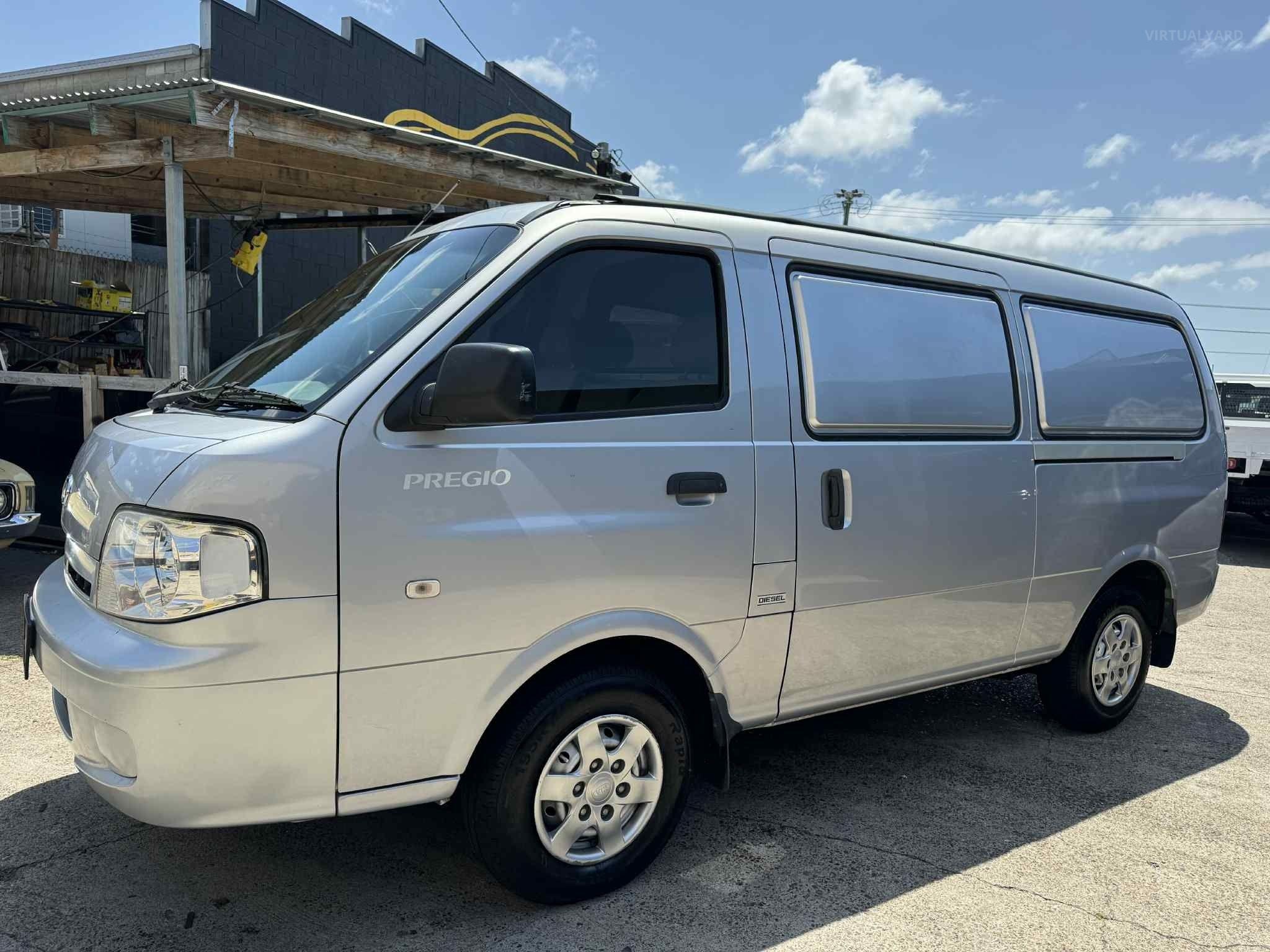 KIA PREGIO