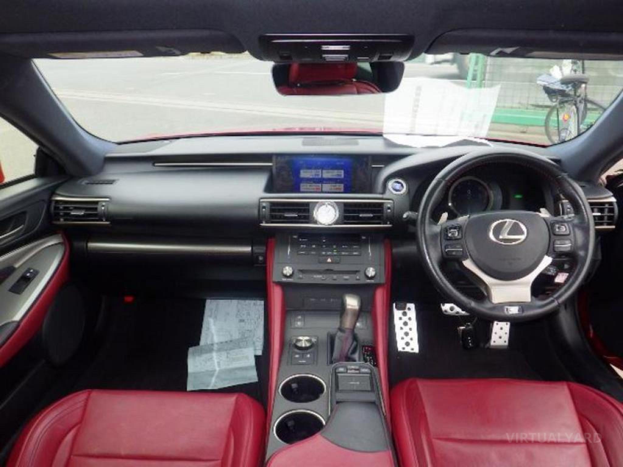 LEXUS RC300 HYBRID
