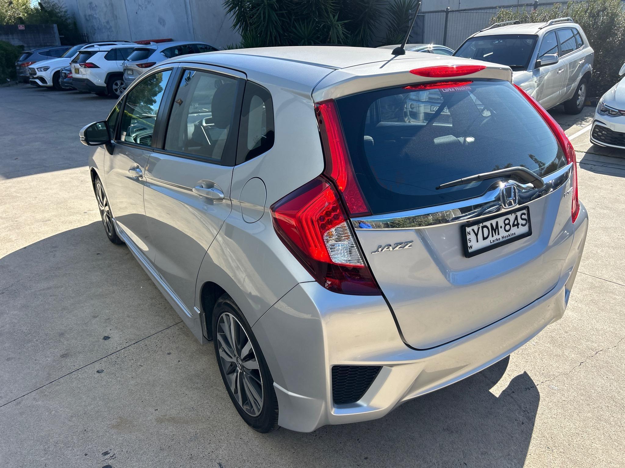 HONDA JAZZ GF VTI-L HATCHBACK 5DR CVT 1SP, 1.5I [MY16] image 17