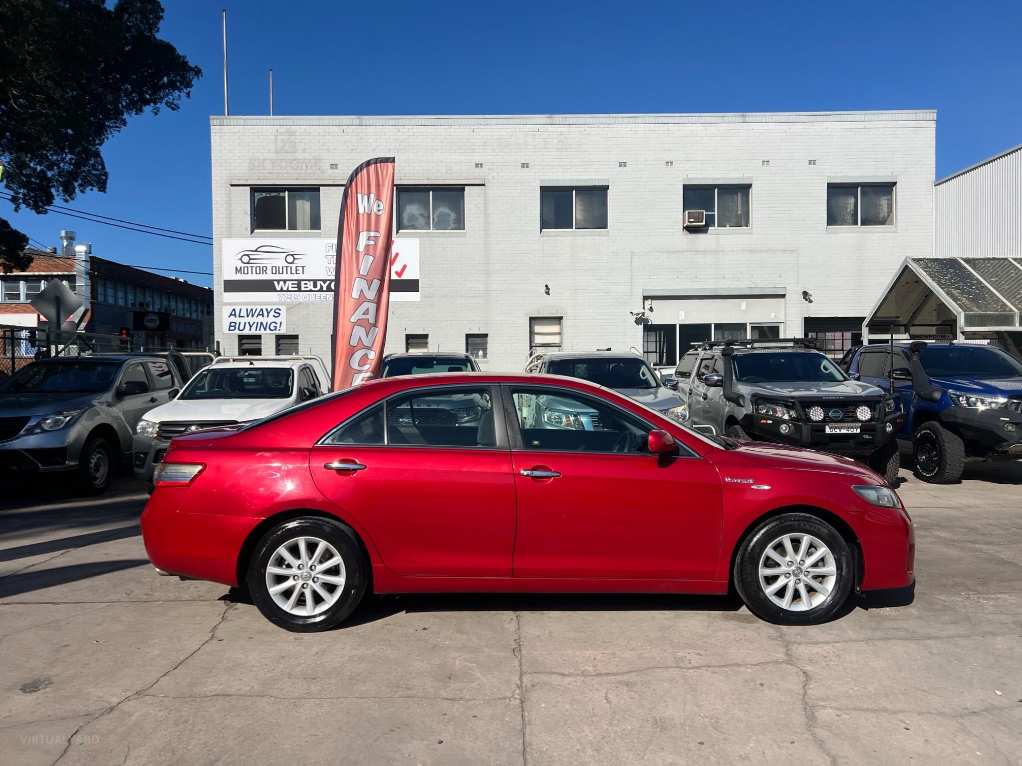 TOYOTA CAMRY