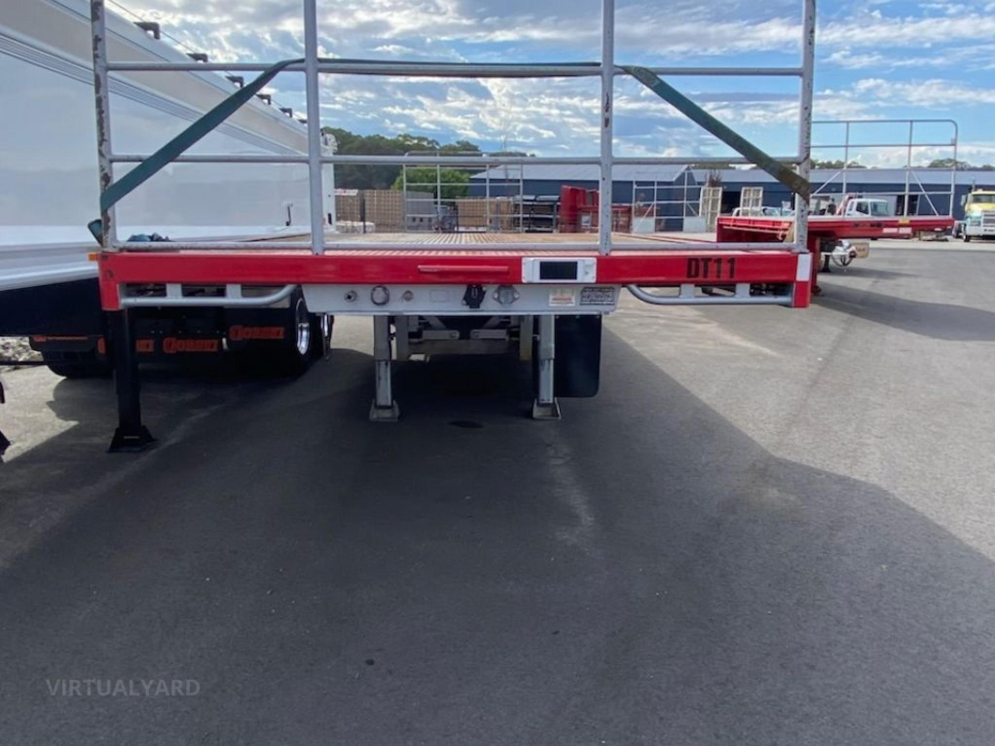 FREIGHTMASTER 45 TRI-AXLE DROP DECK
