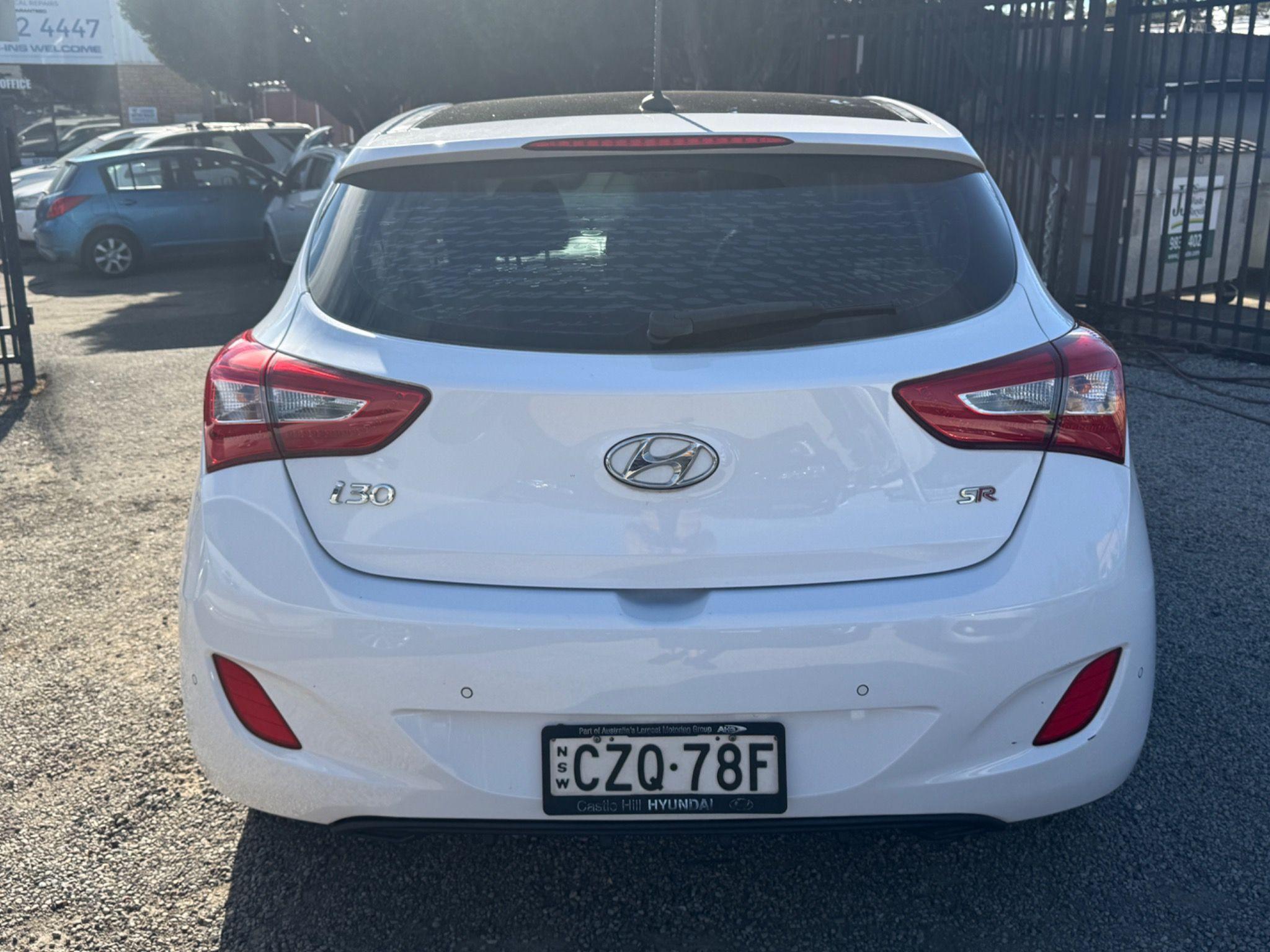 HYUNDAI i30