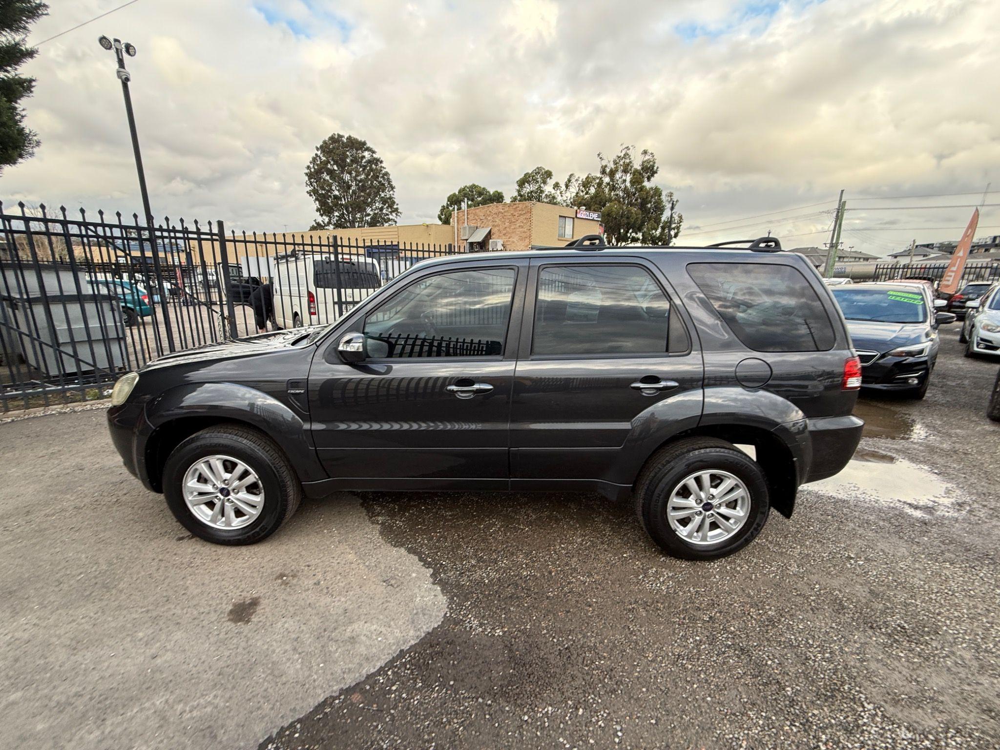 FORD ESCAPE