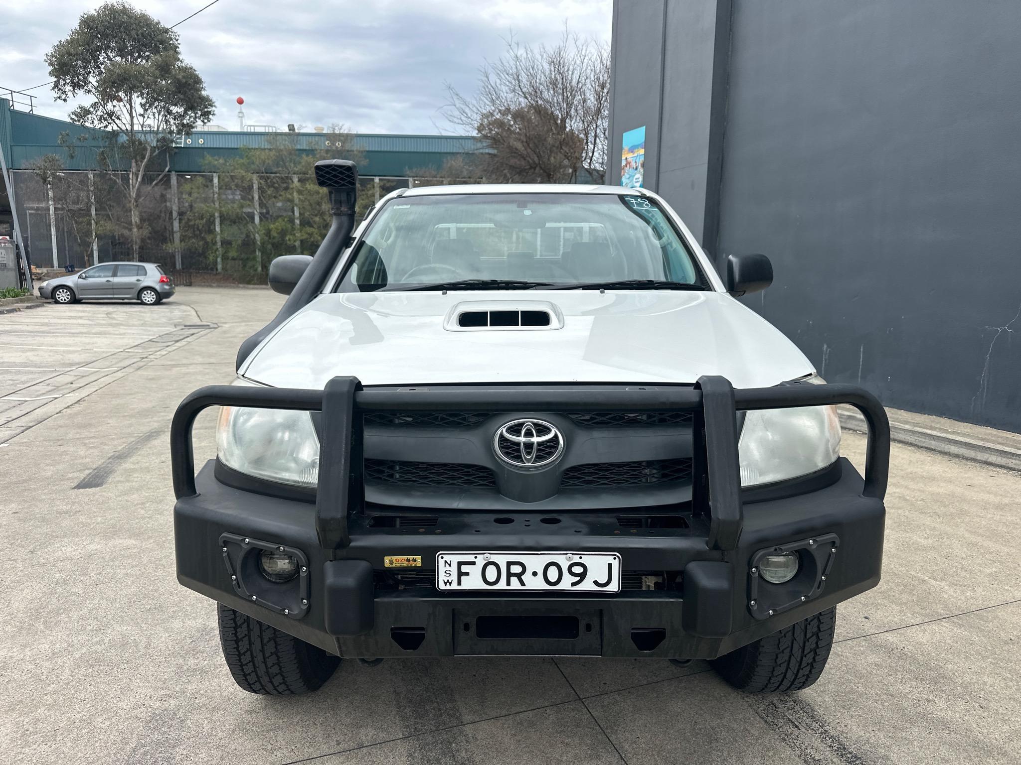 TOYOTA HILUX KUN26R MY07 SR UTILITY DUAL CAB 4DR MAN 5SP, 4X4 965KG 3.0DT image 8
