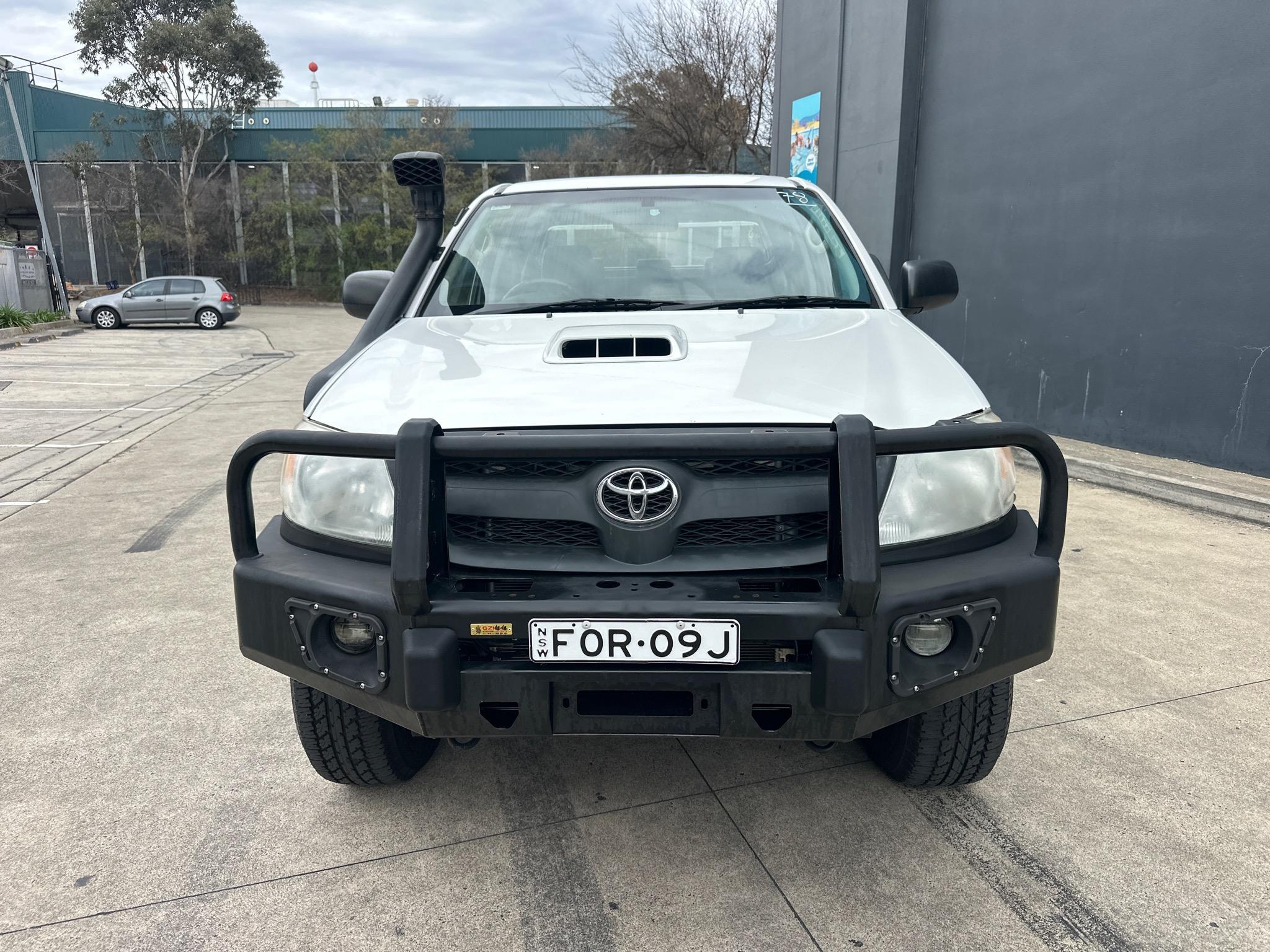 TOYOTA HILUX KUN26R MY07 SR UTILITY DUAL CAB 4DR MAN 5SP, 4X4 965KG 3.0DT image 21