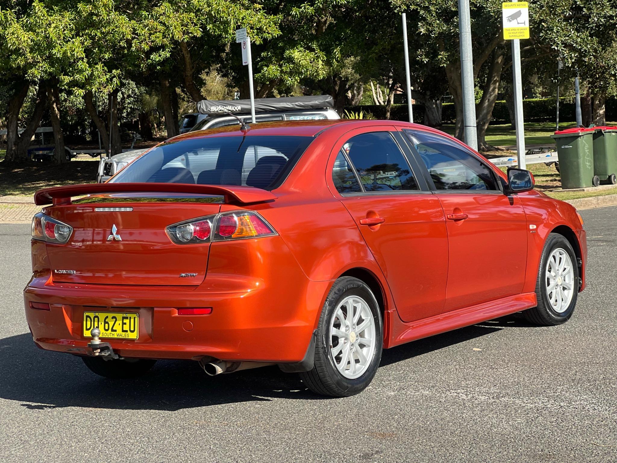 MITSUBISHI LANCER