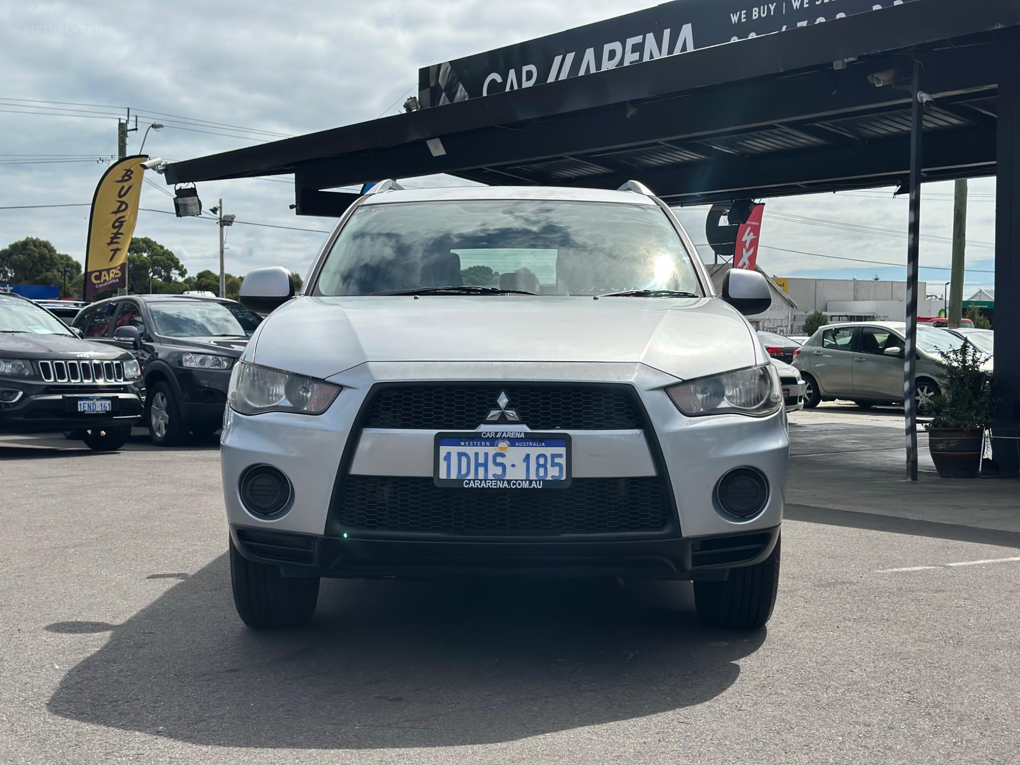 MITSUBISHI OUTLANDER