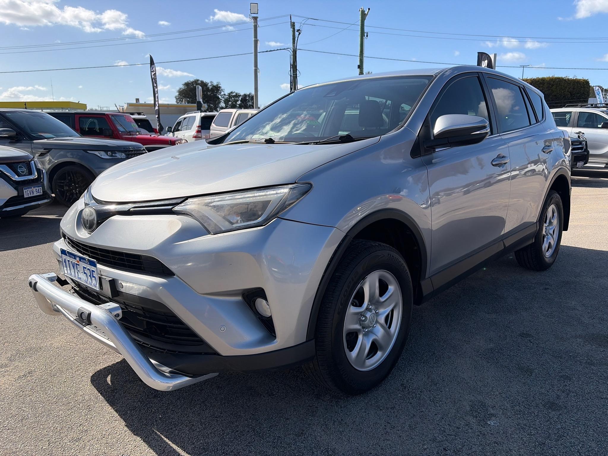 TOYOTA RAV4