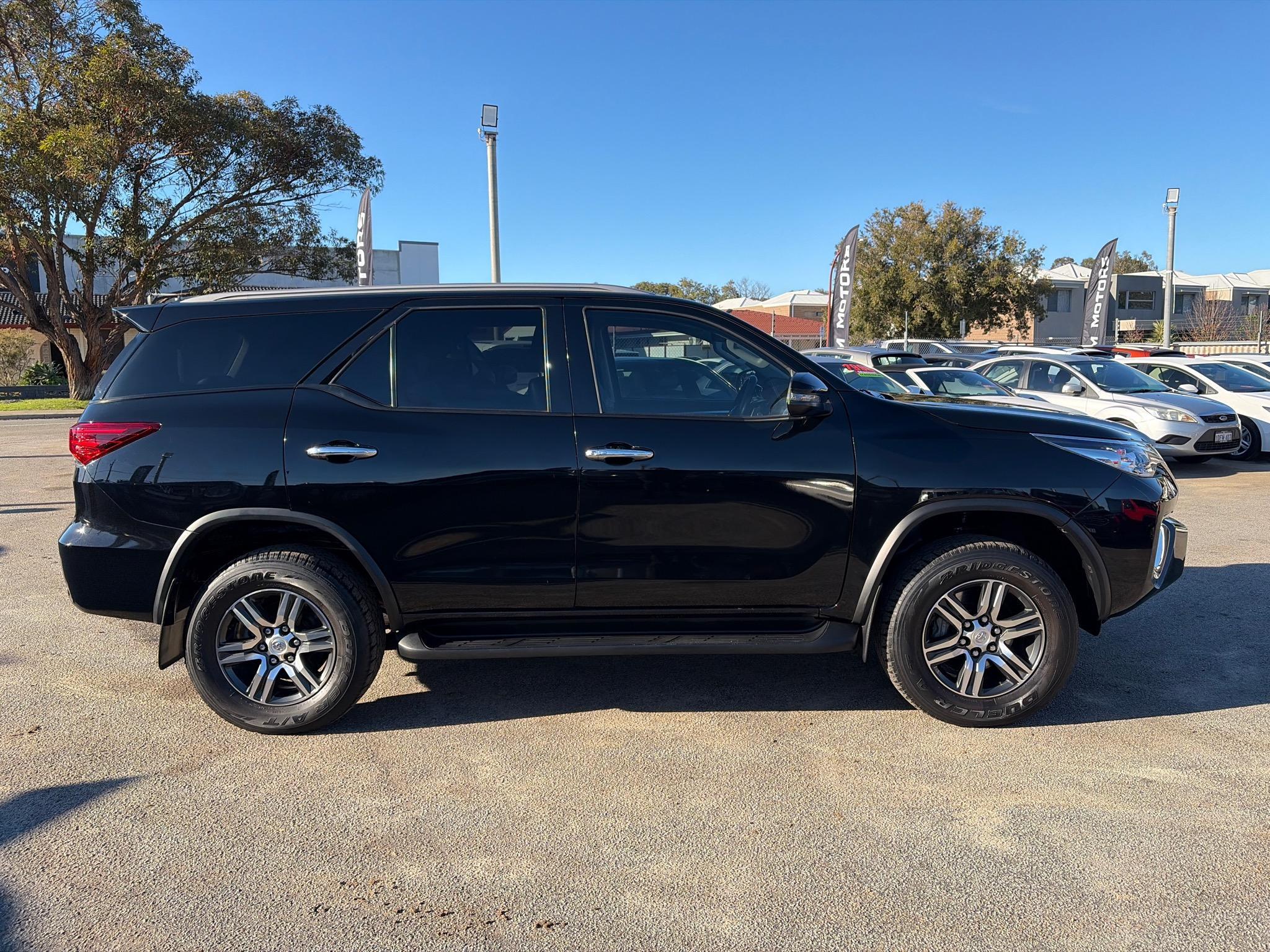 TOYOTA FORTUNER