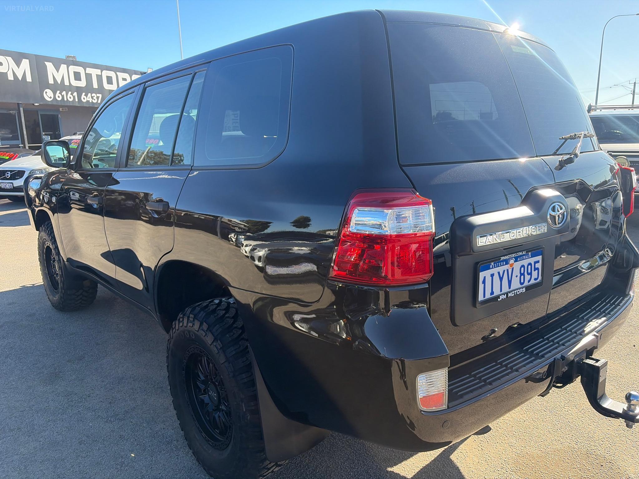 TOYOTA LANDCRUISER