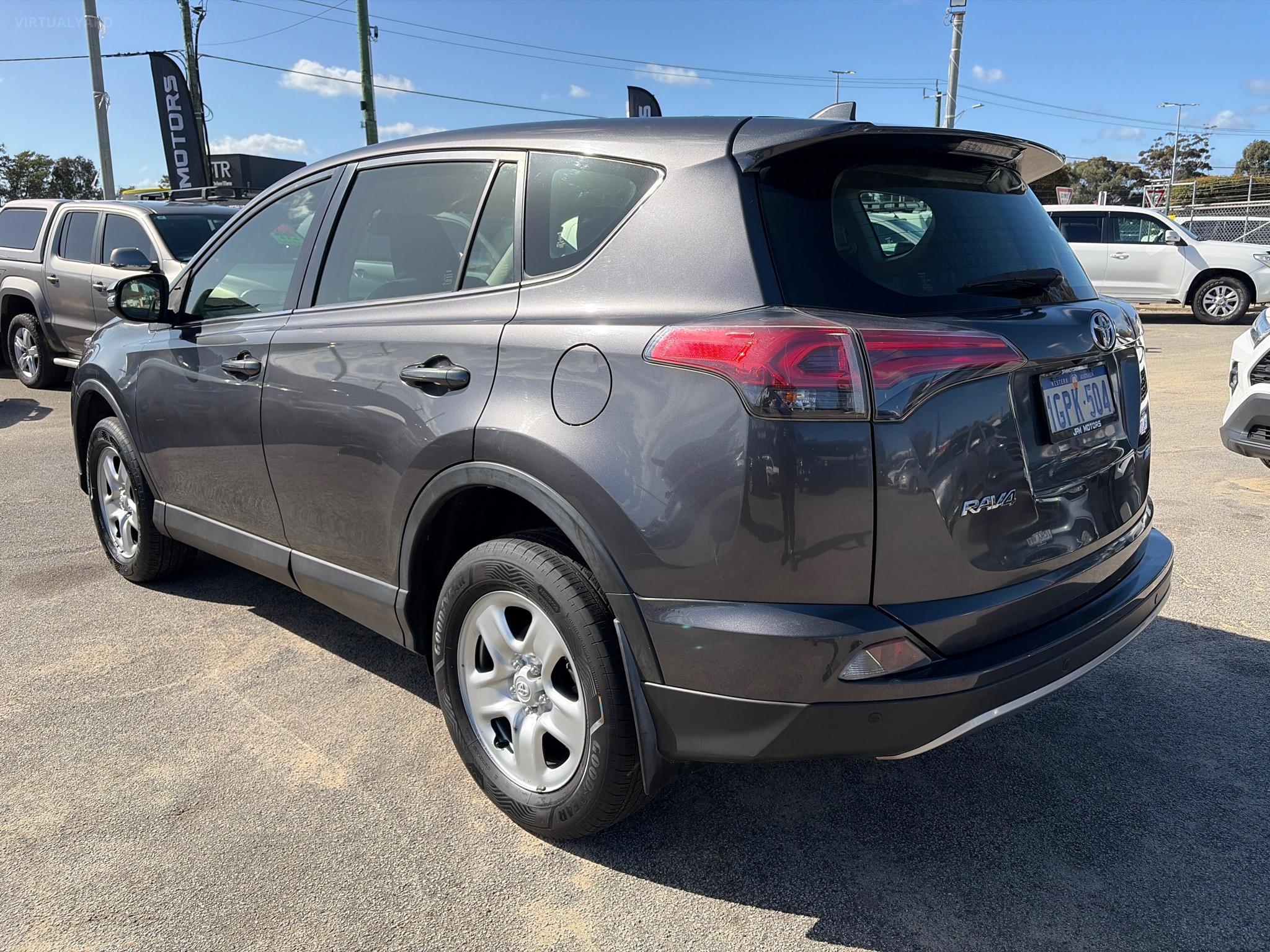 TOYOTA RAV4