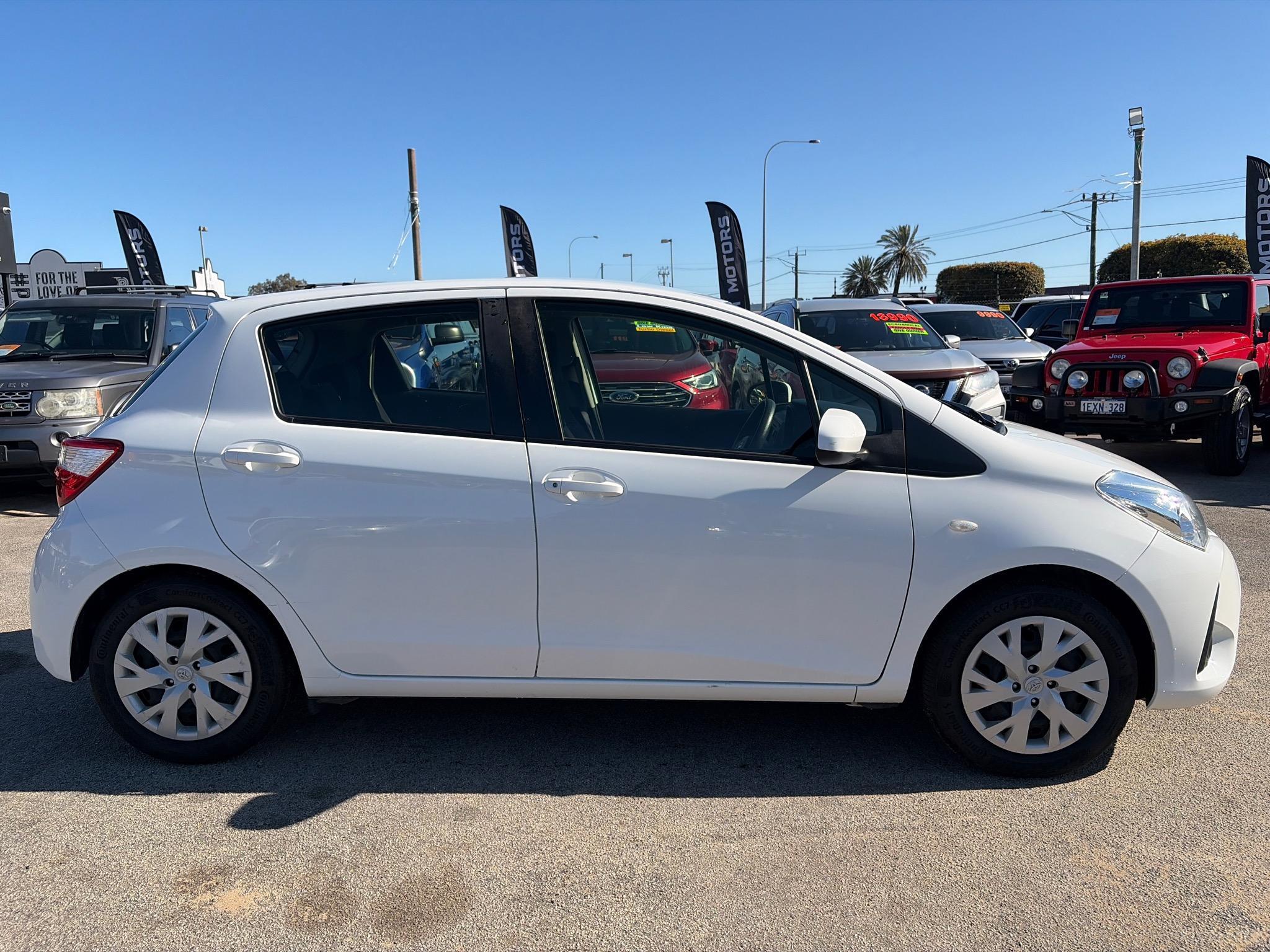 TOYOTA YARIS