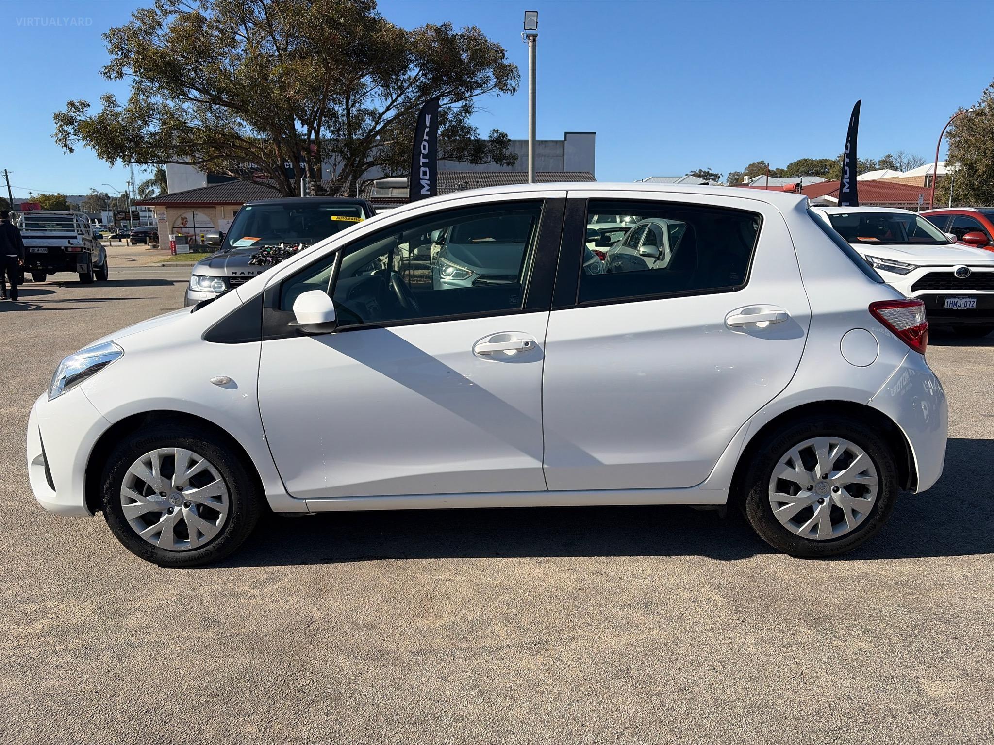 TOYOTA YARIS