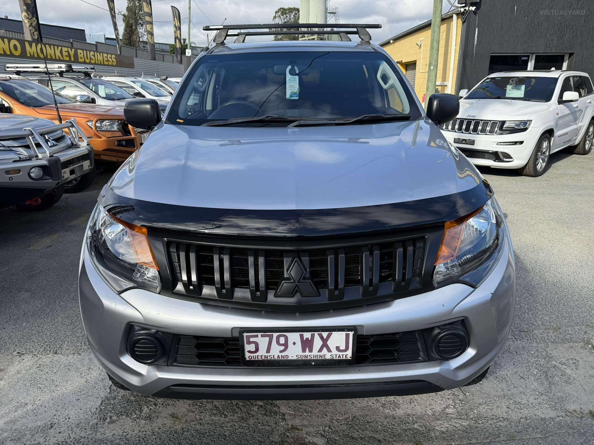 MITSUBISHI TRITON