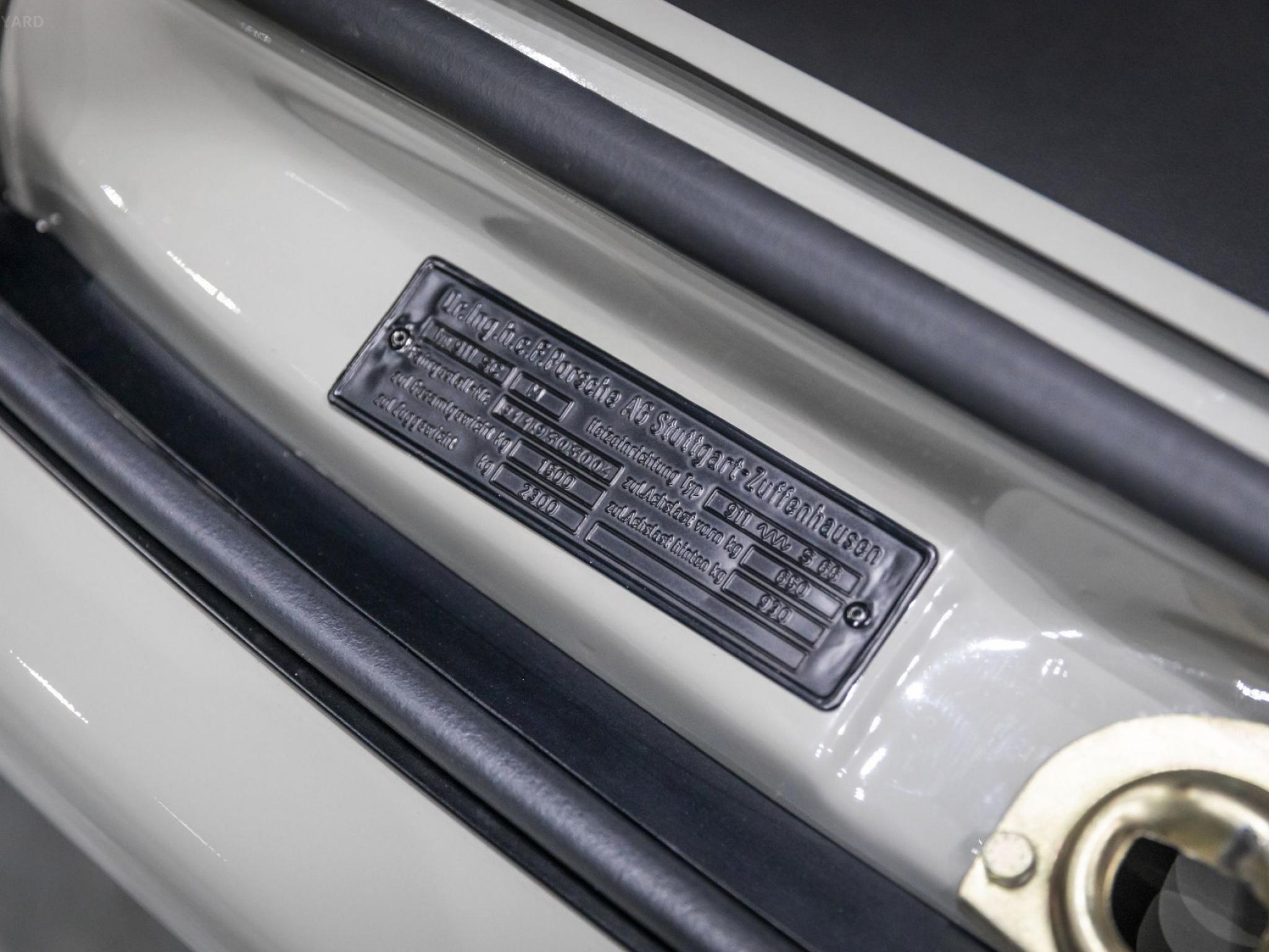 PORSCHE 911 WIEDERGEBOREN - REBORN RESTO MOD 911 PORSCHE