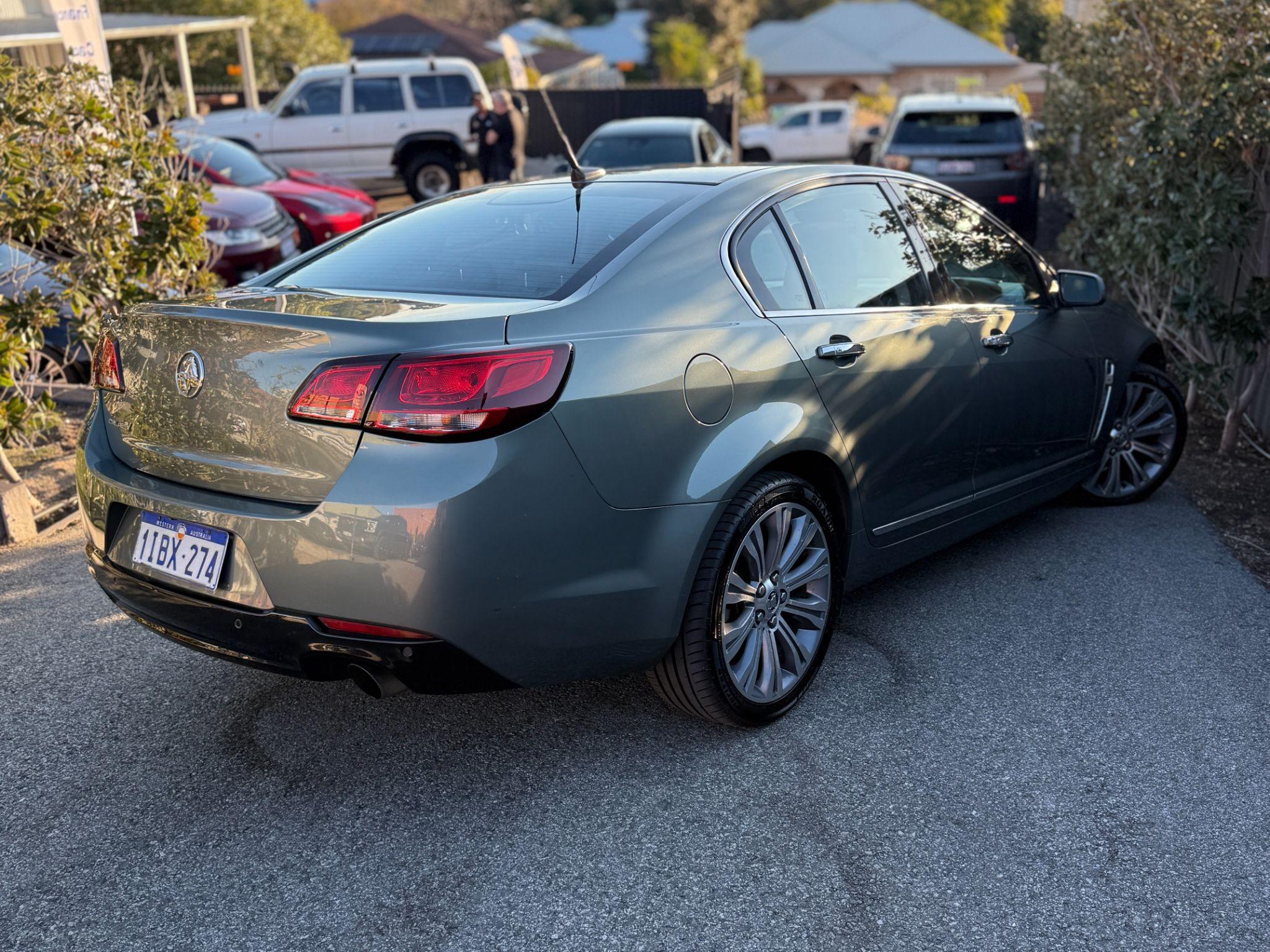 HOLDEN CALAIS