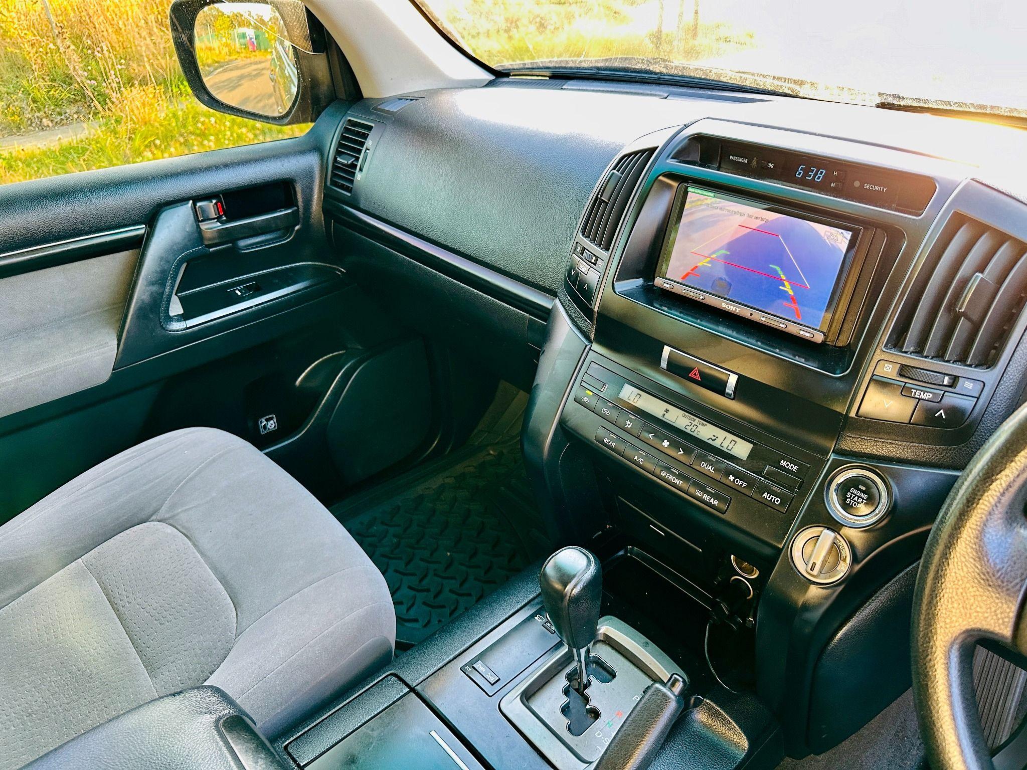 TOYOTA LANDCRUISER