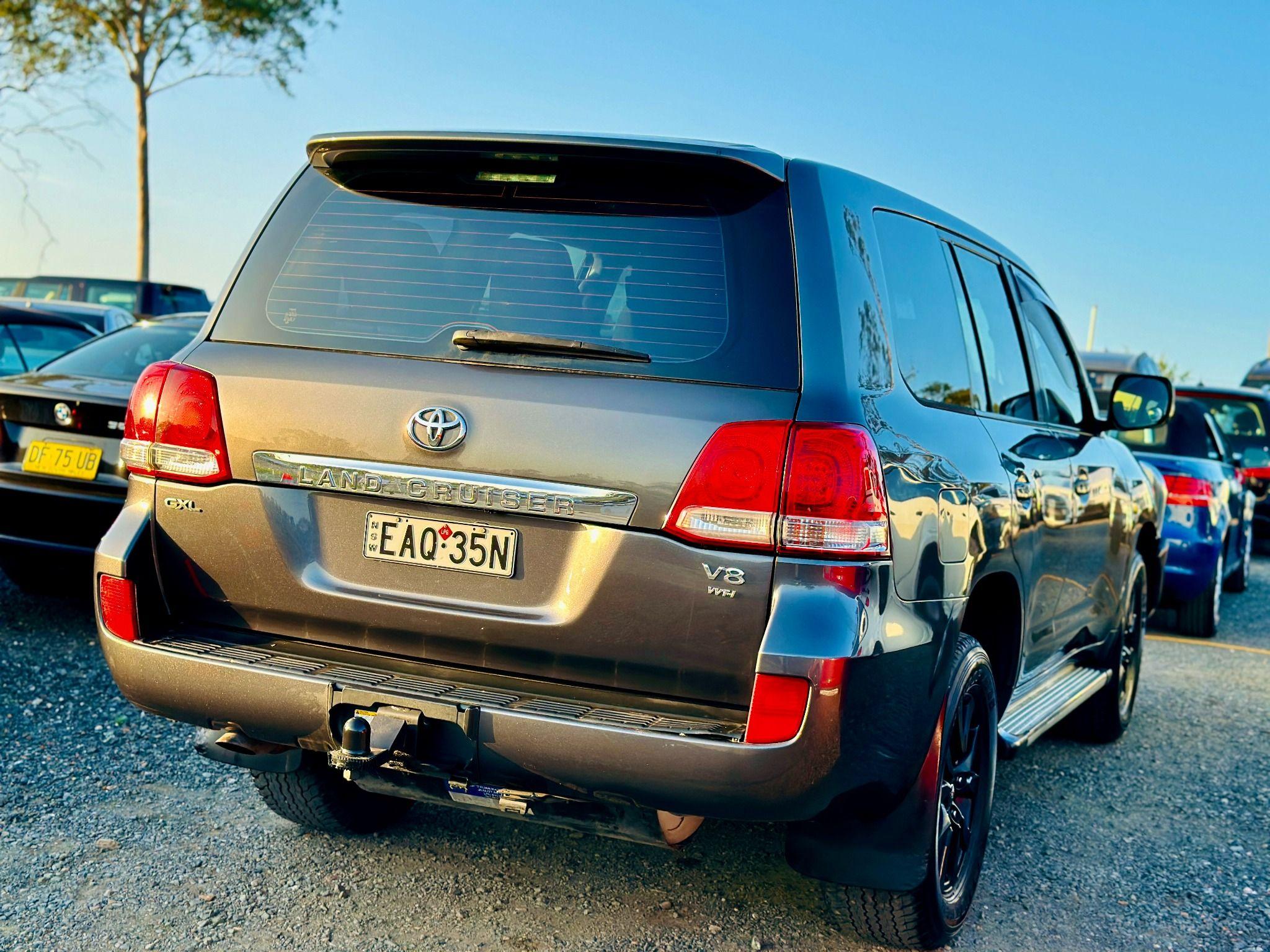 TOYOTA LANDCRUISER
