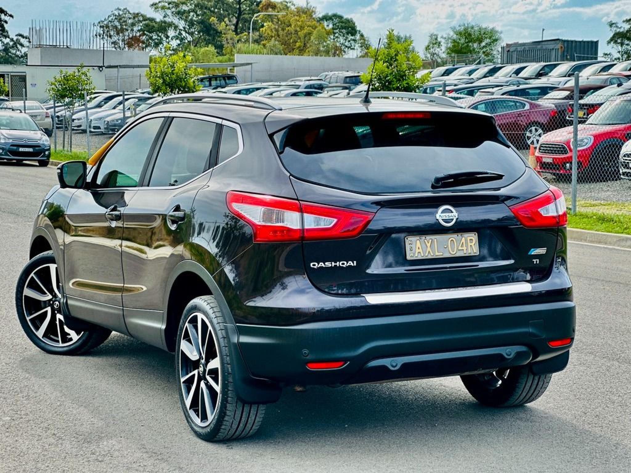 NISSAN QASHQAI