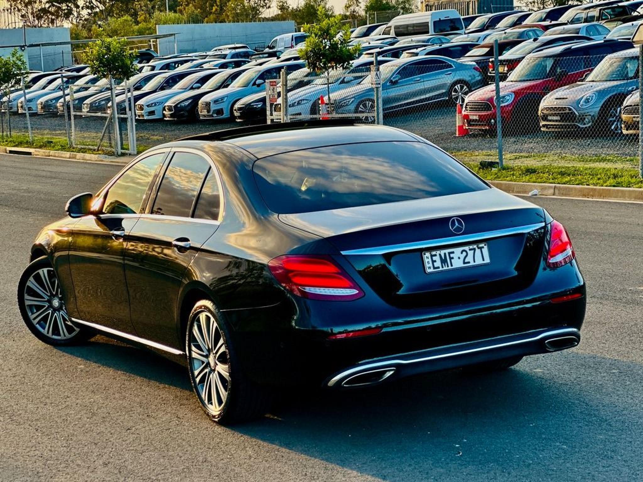 MERCEDES-BENZ E200