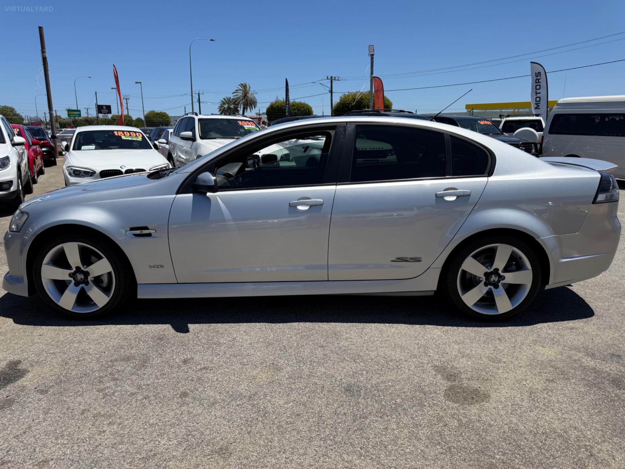 HOLDEN COMMODORE SS