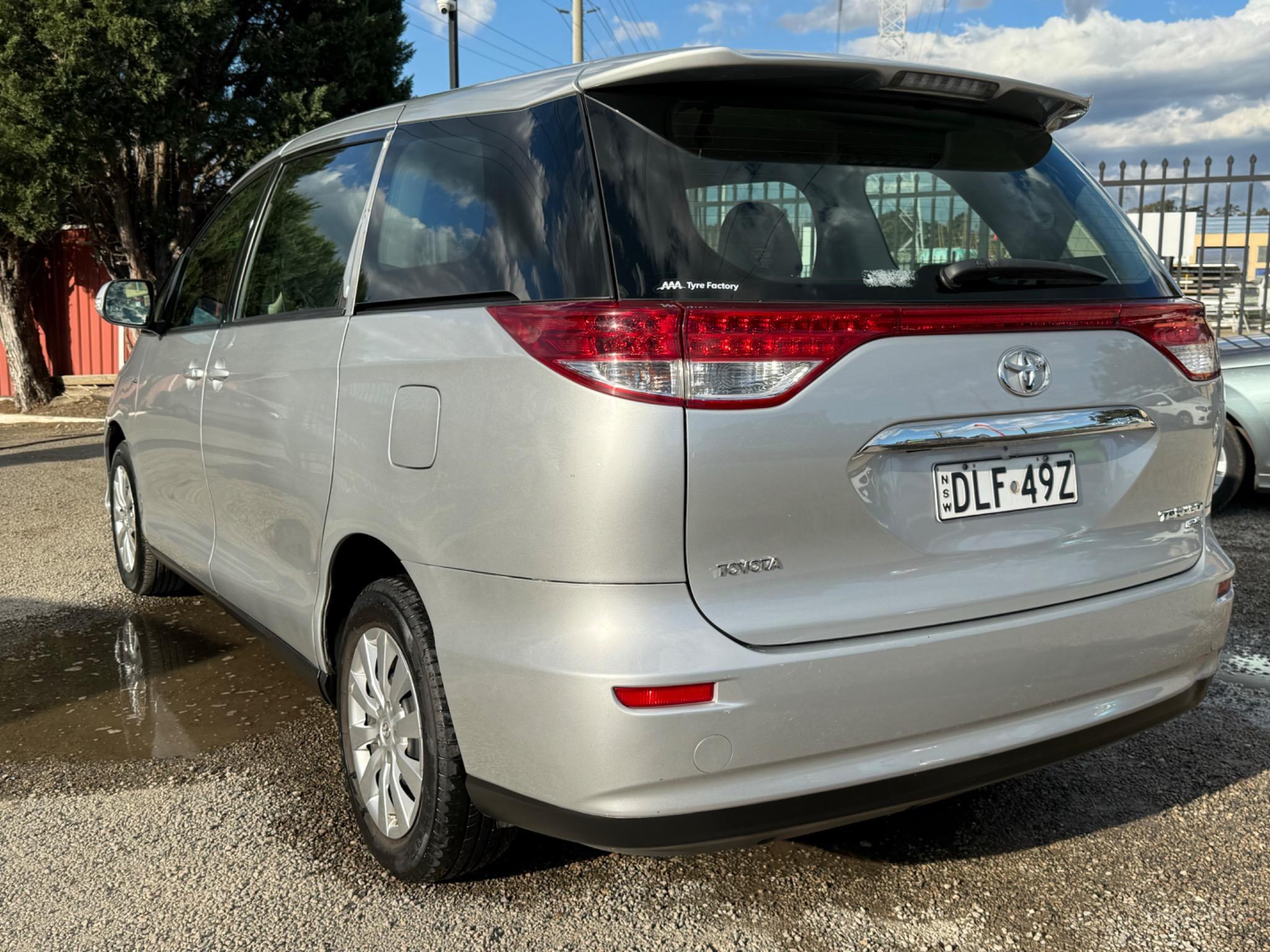 TOYOTA TARAGO