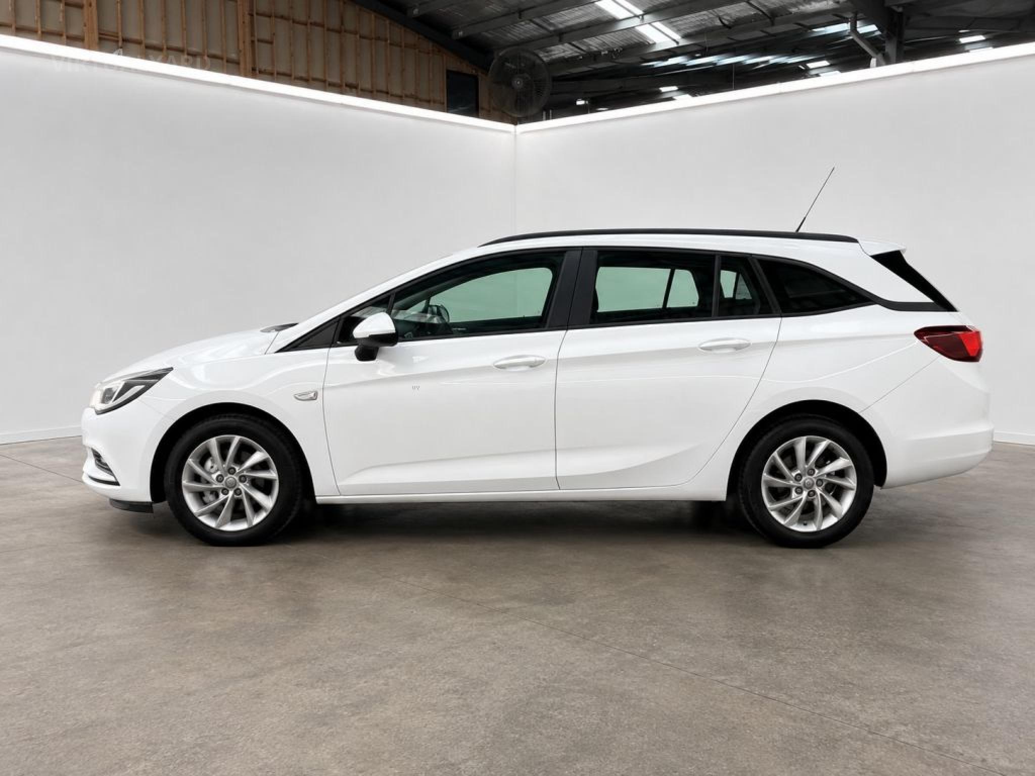 HOLDEN ASTRA