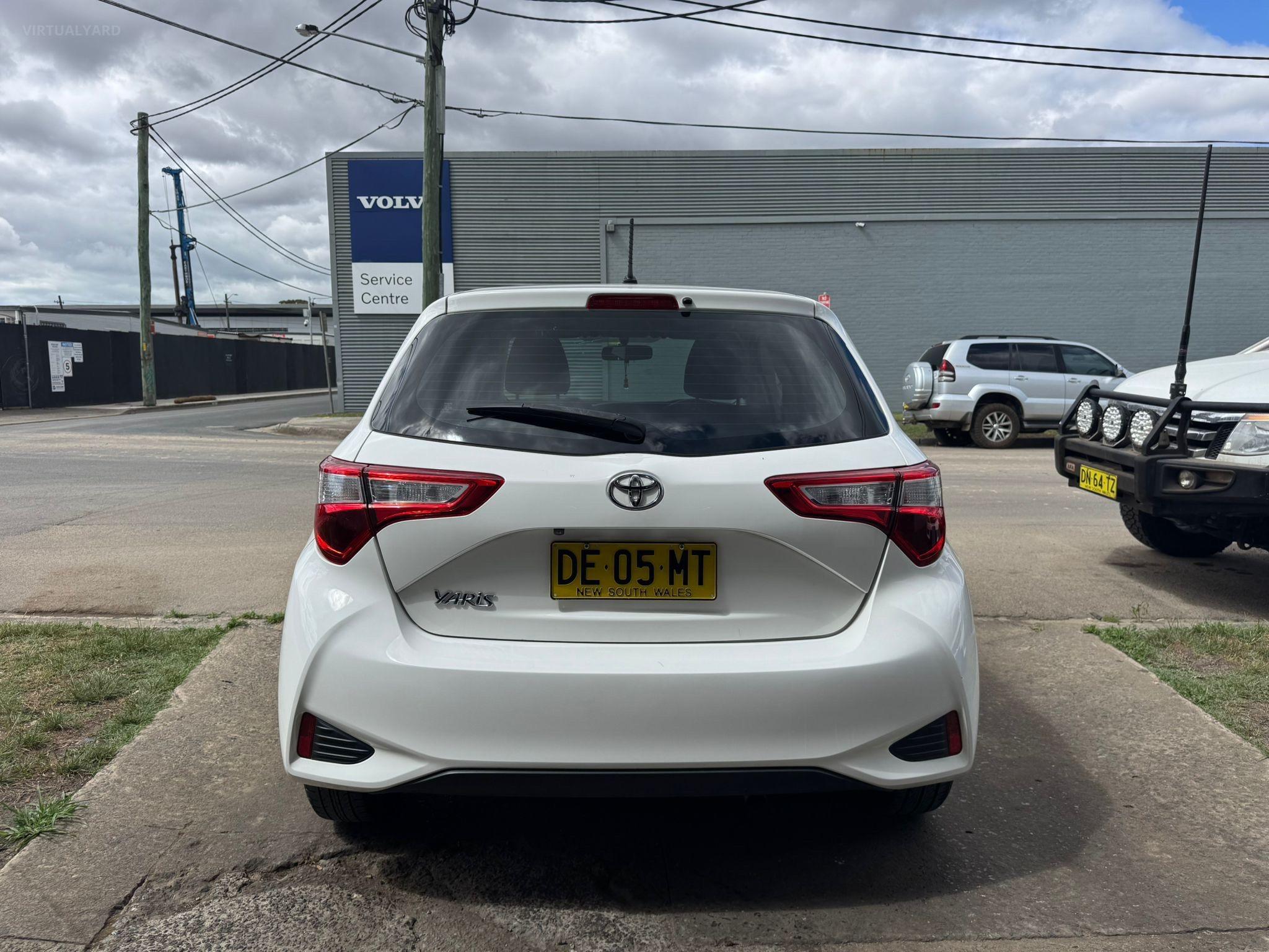TOYOTA YARIS