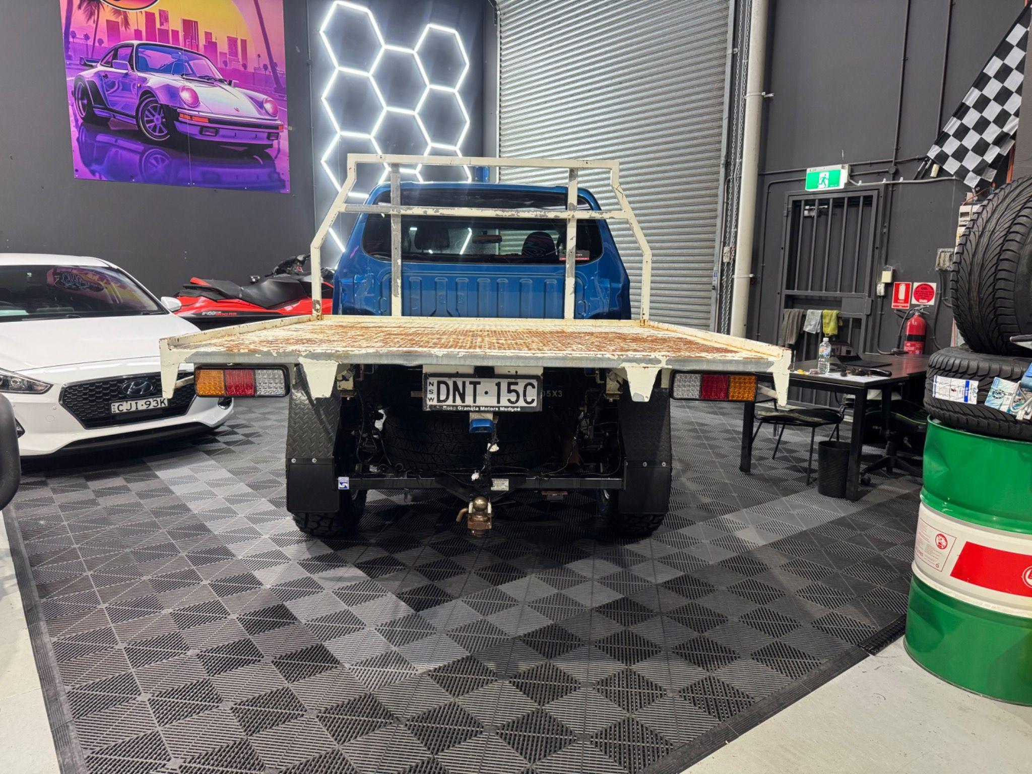 MITSUBISHI TRITON