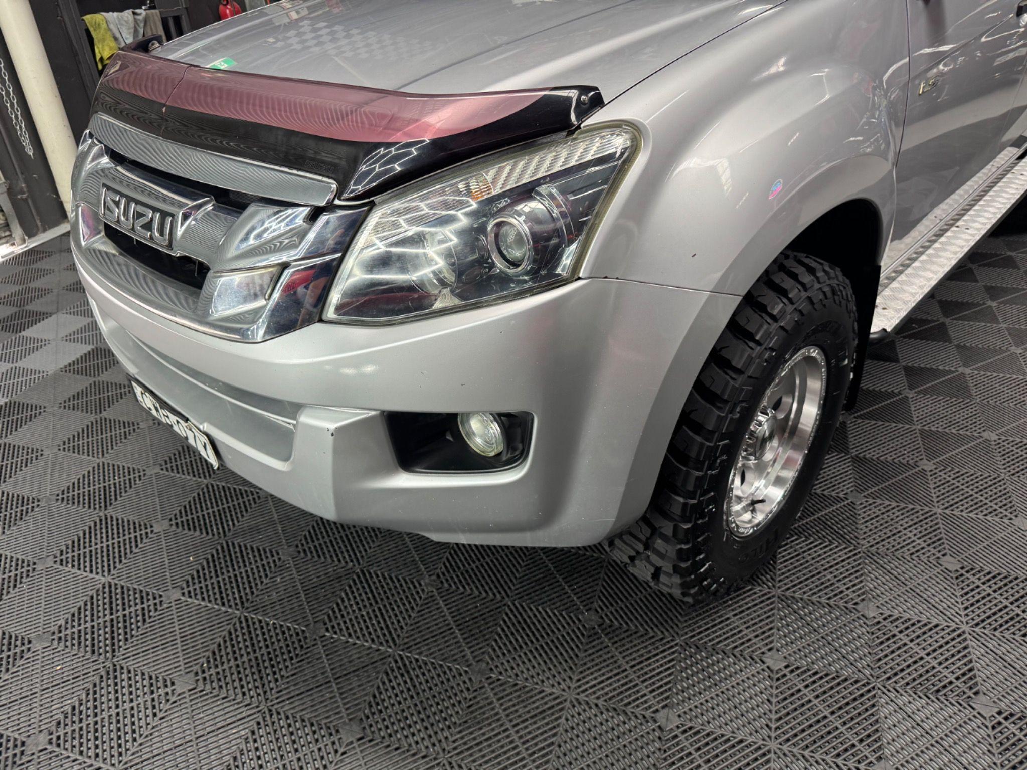 ISUZU D-MAX