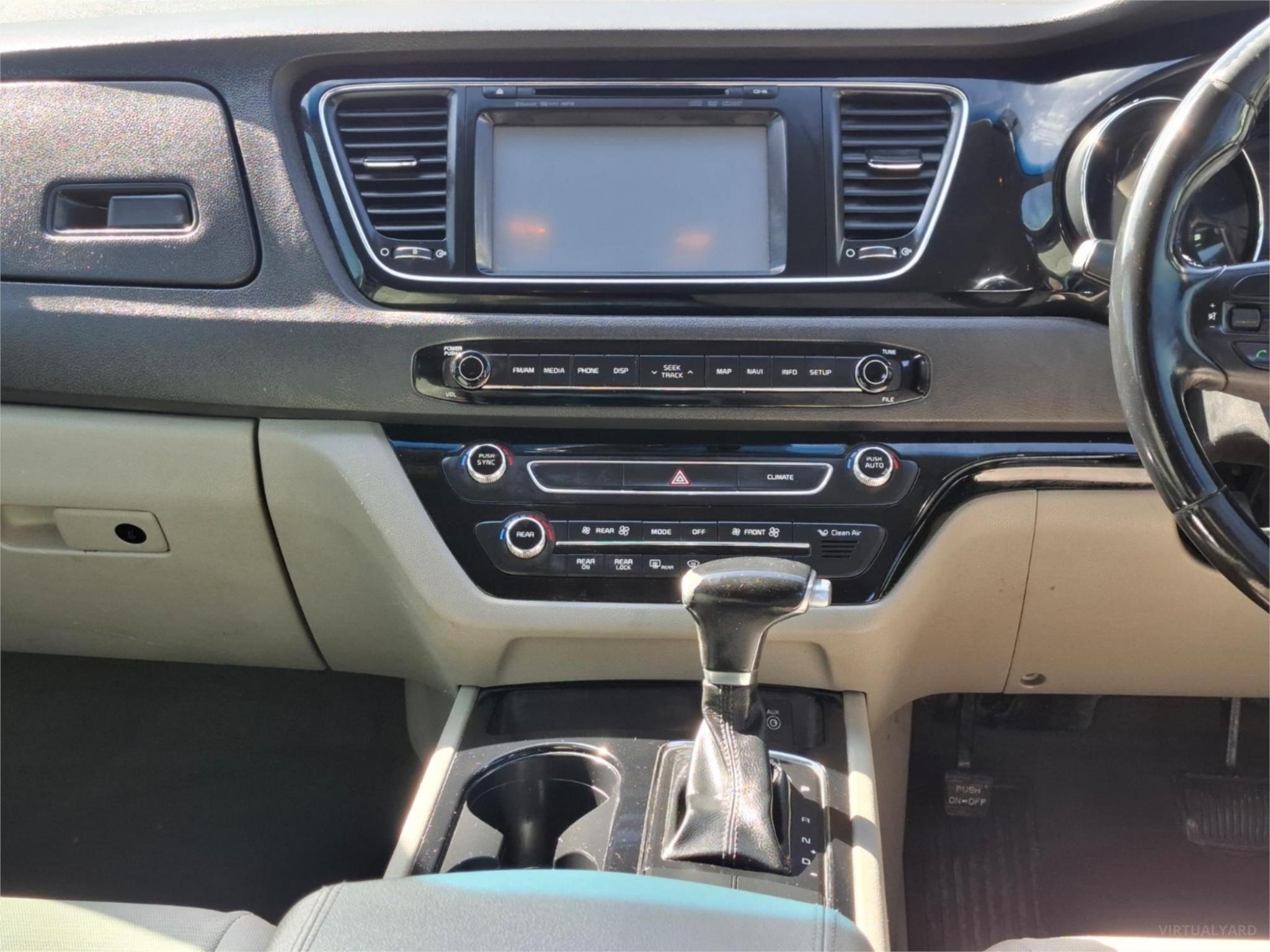 2017 KIA CARNIVAL YP SI WAGON 8ST 5DR SPTS AUTO 6SP 2.2DT [MY18] image 13