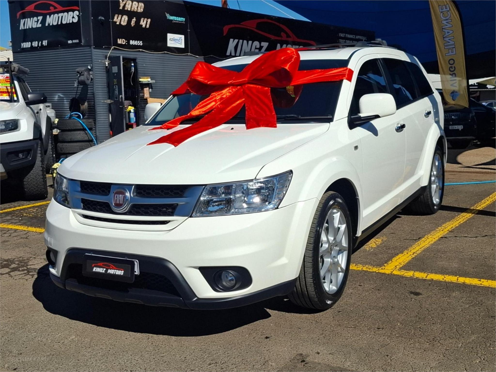 2014 FIAT FREEMONT JF LOUNGE WAGON 5DR AUTO 6SP 2.4I image 3