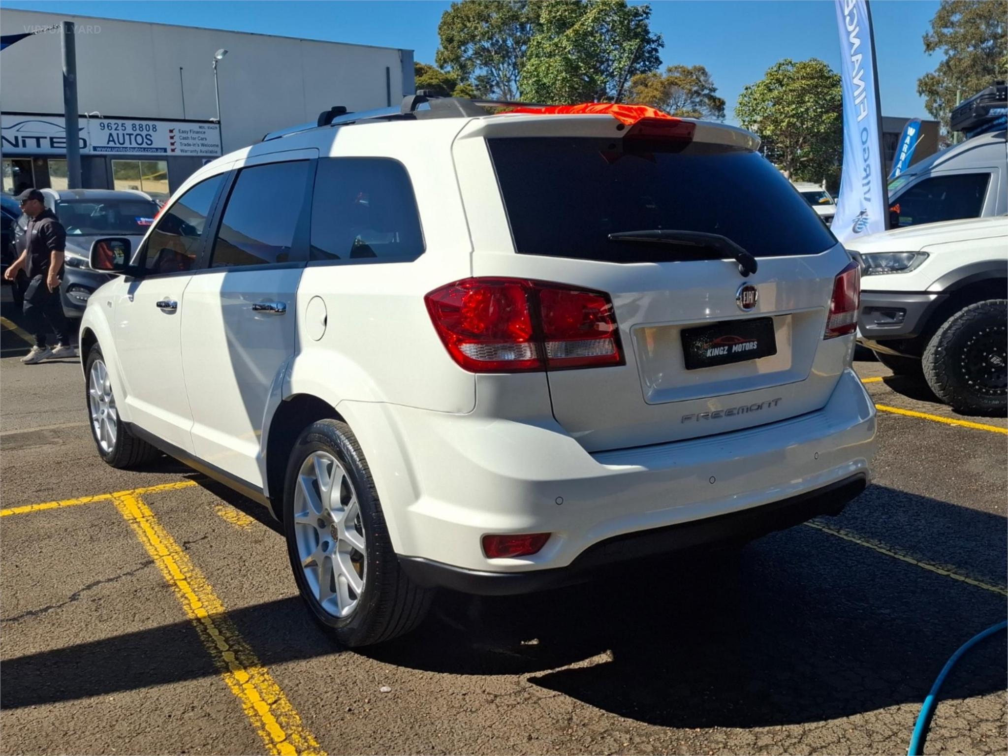 2014 FIAT FREEMONT JF LOUNGE WAGON 5DR AUTO 6SP 2.4I image 5