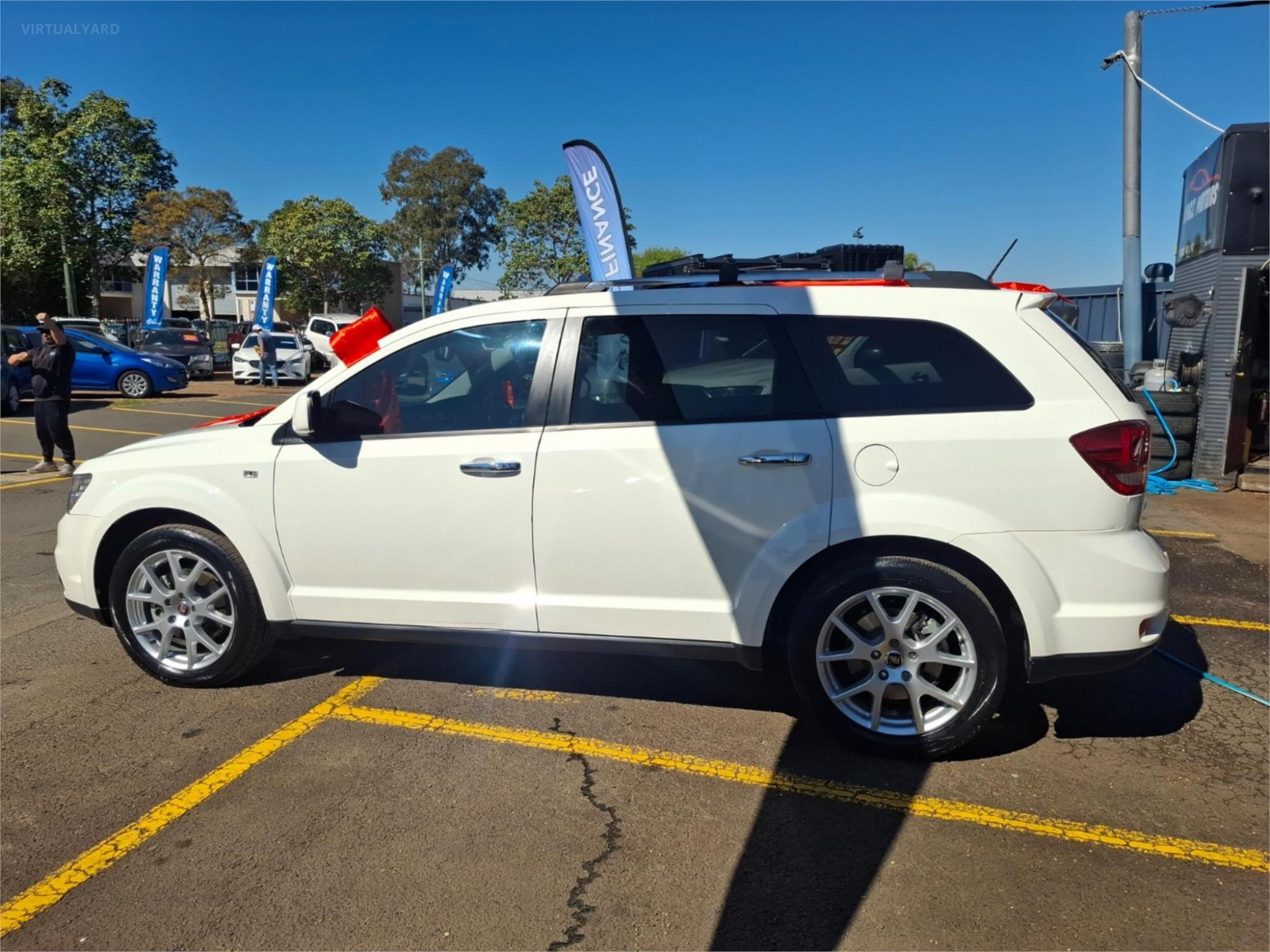 2014 FIAT FREEMONT JF LOUNGE WAGON 5DR AUTO 6SP 2.4I image 4