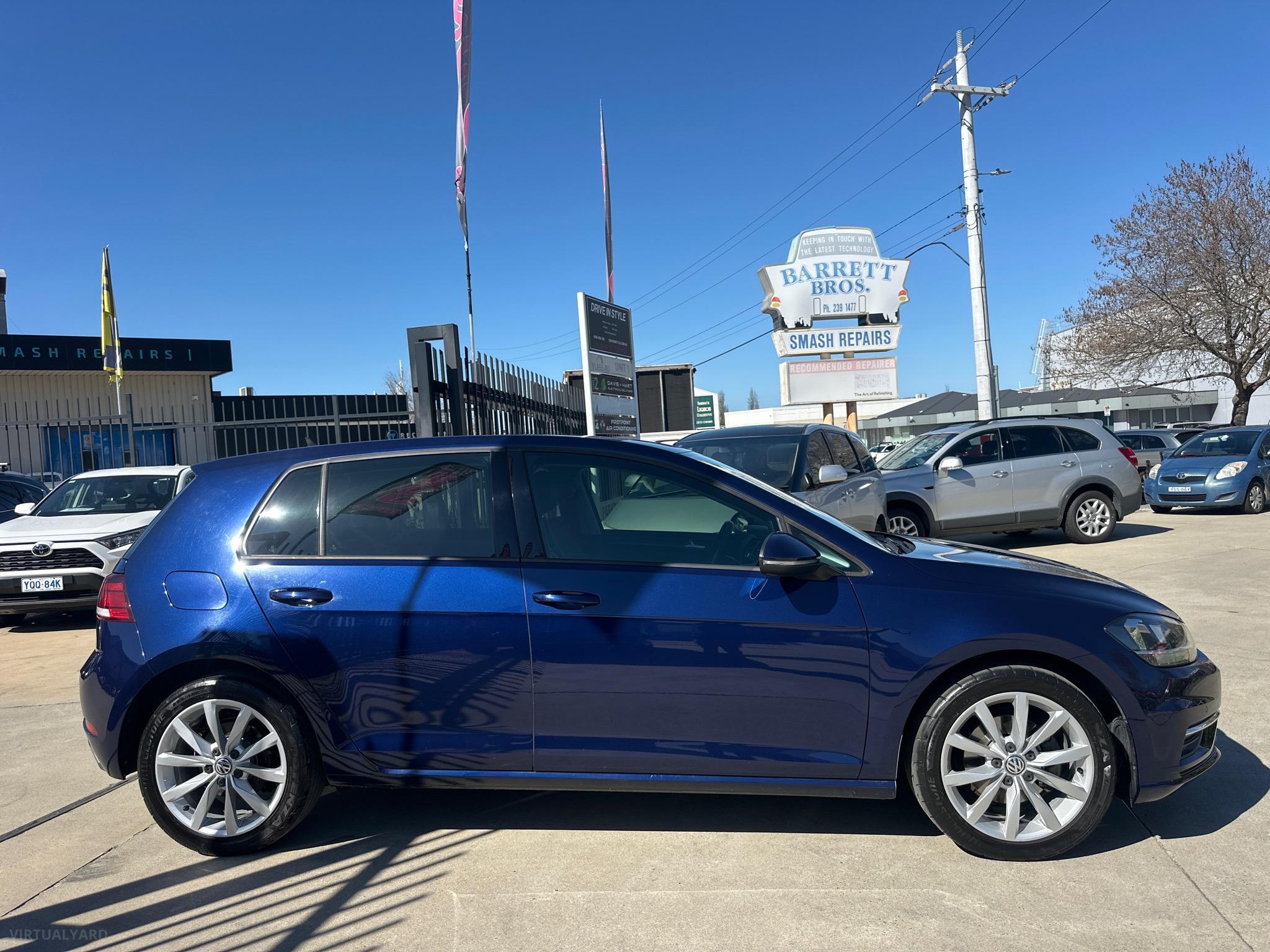 VOLKSWAGEN GOLF